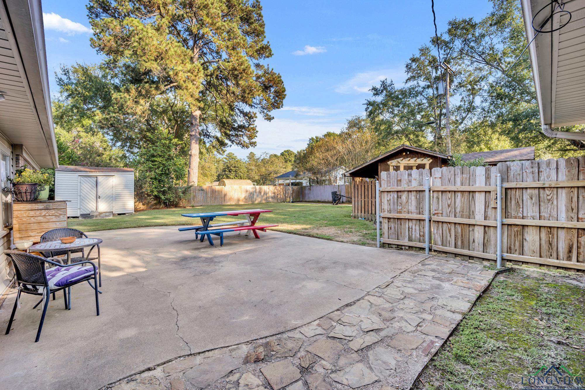 807 Elizabeth, Gilmer, Texas image 40