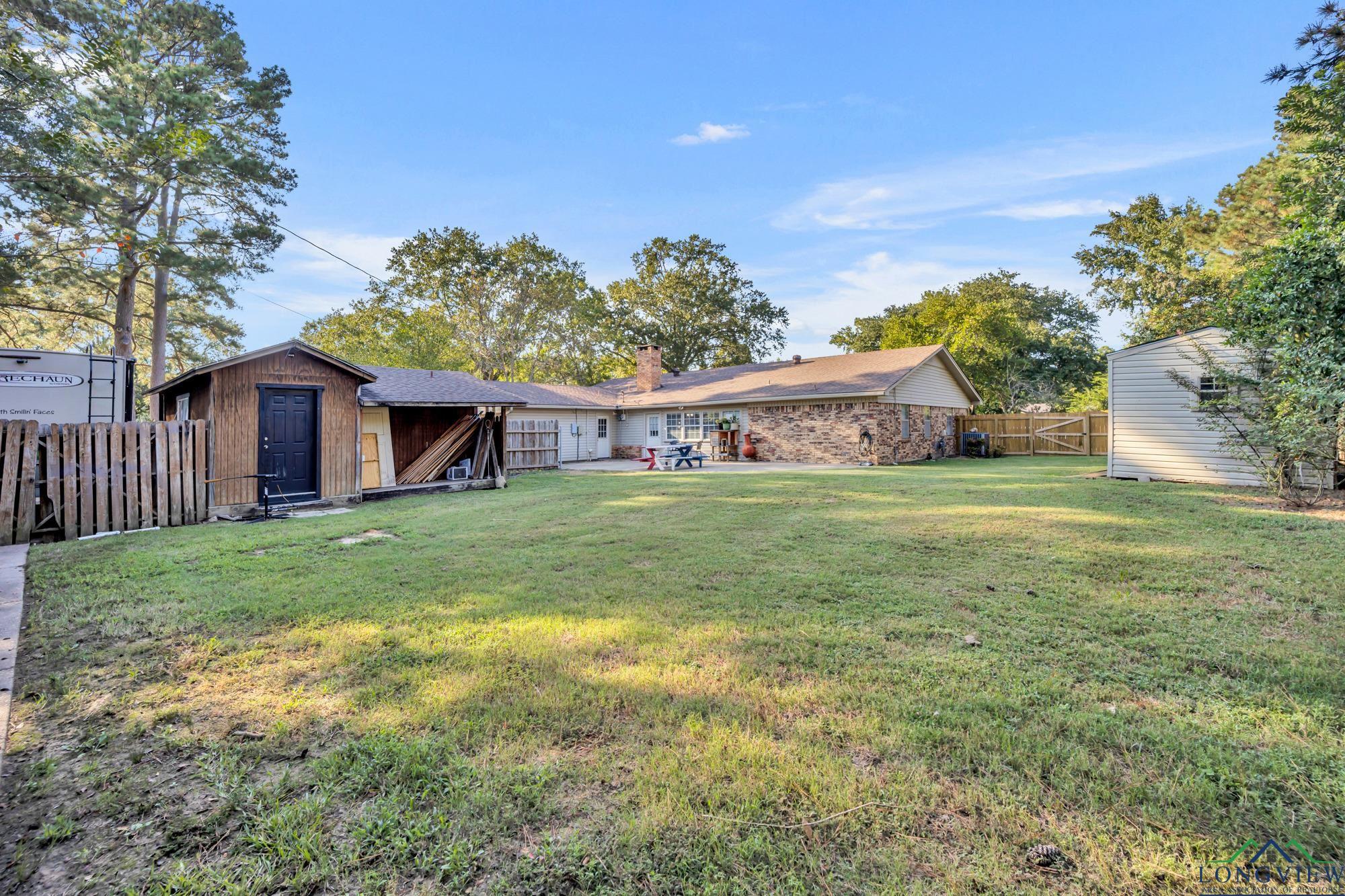 807 Elizabeth, Gilmer, Texas image 37