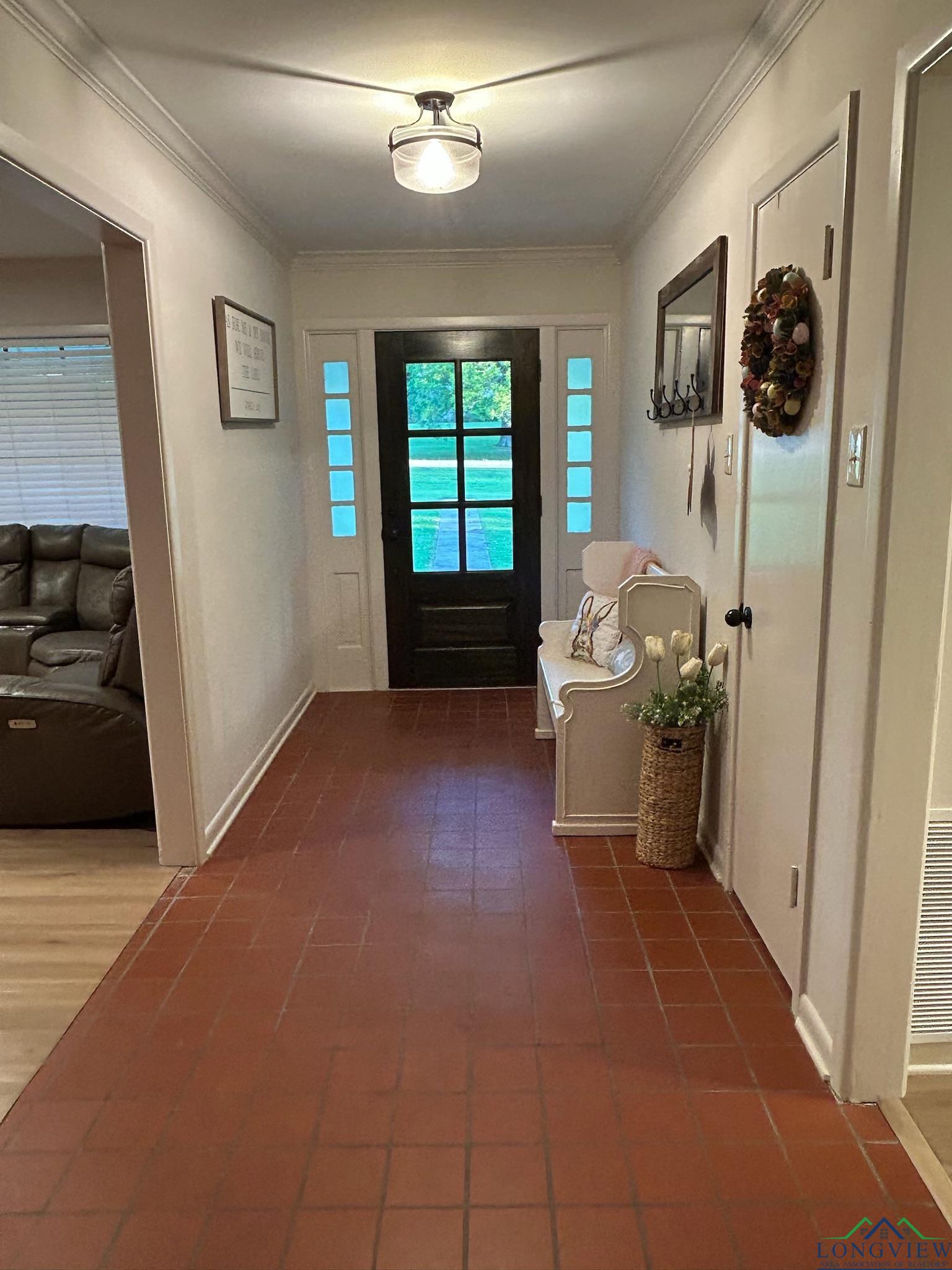 1105 E Main Street, Henderson, Texas image 3
