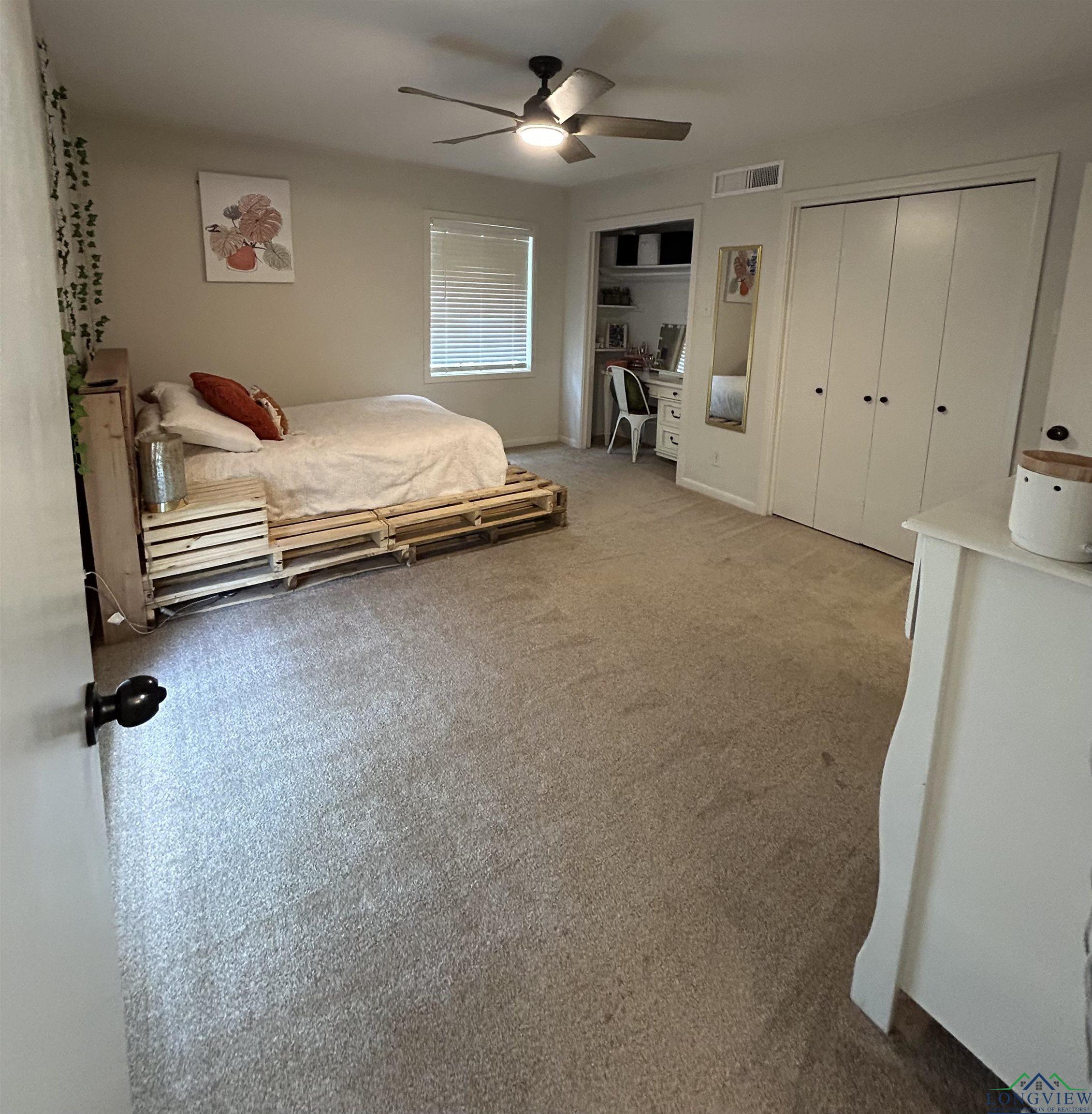 1105 E Main Street, Henderson, Texas image 27