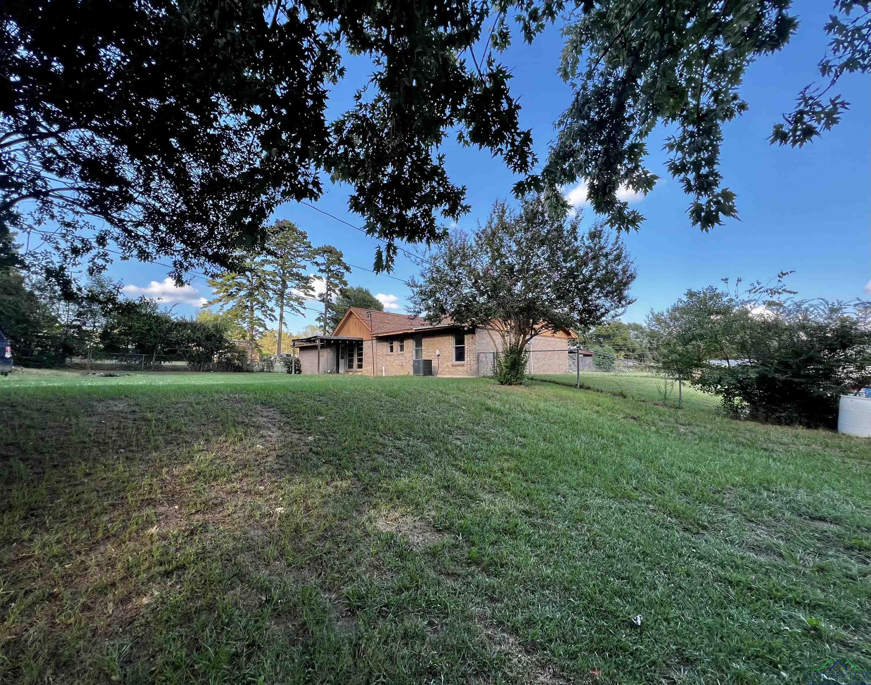 209 County Road 2863, Hughes Springs, Texas image 32