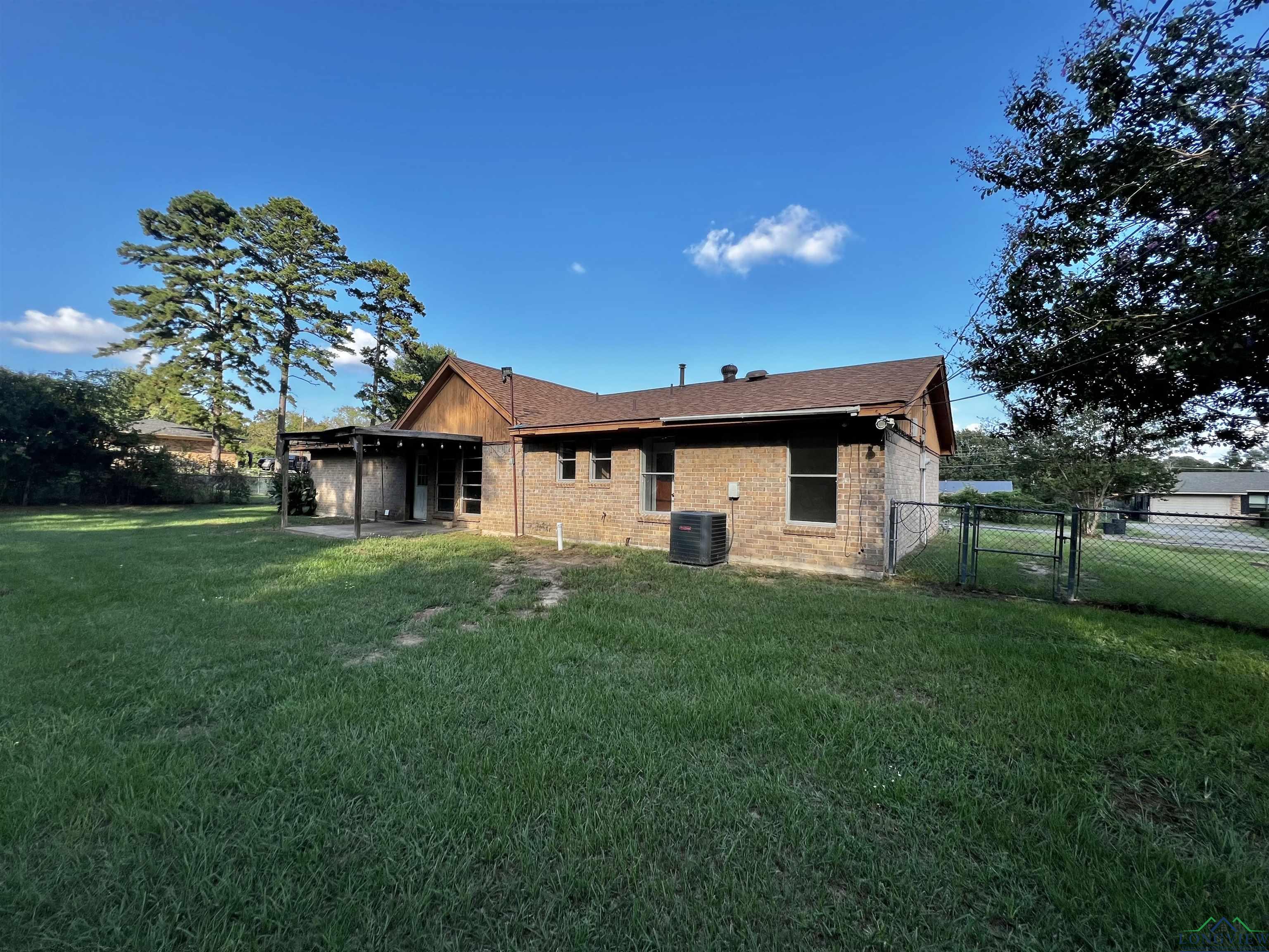 209 County Road 2863, Hughes Springs, Texas image 31