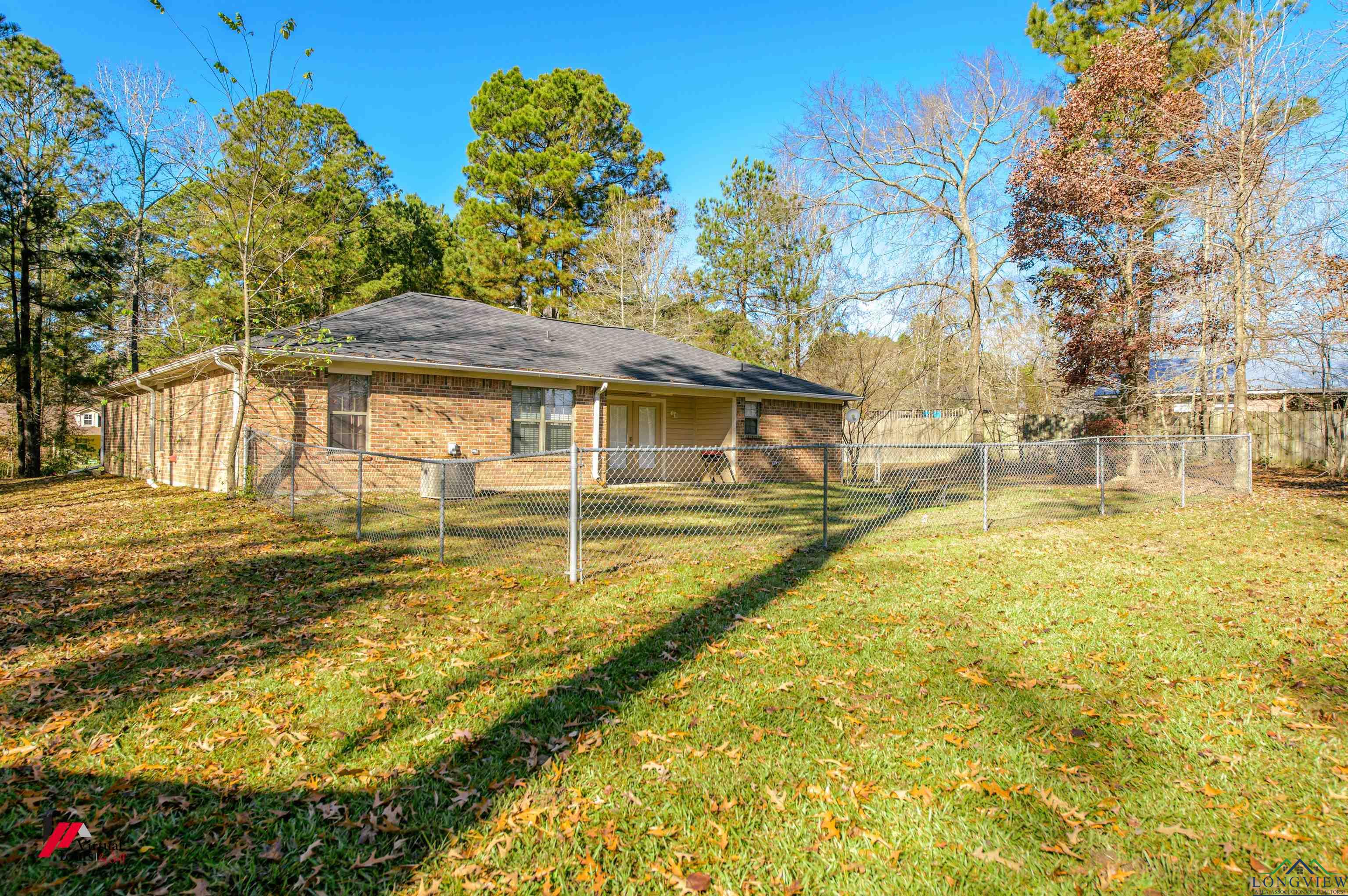 190 Town Oak Drive, Marshall, Texas image 33