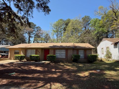 Homes For Sale - 909 Lawrence Dr<br/> Gregg County, Longview, TX 75604