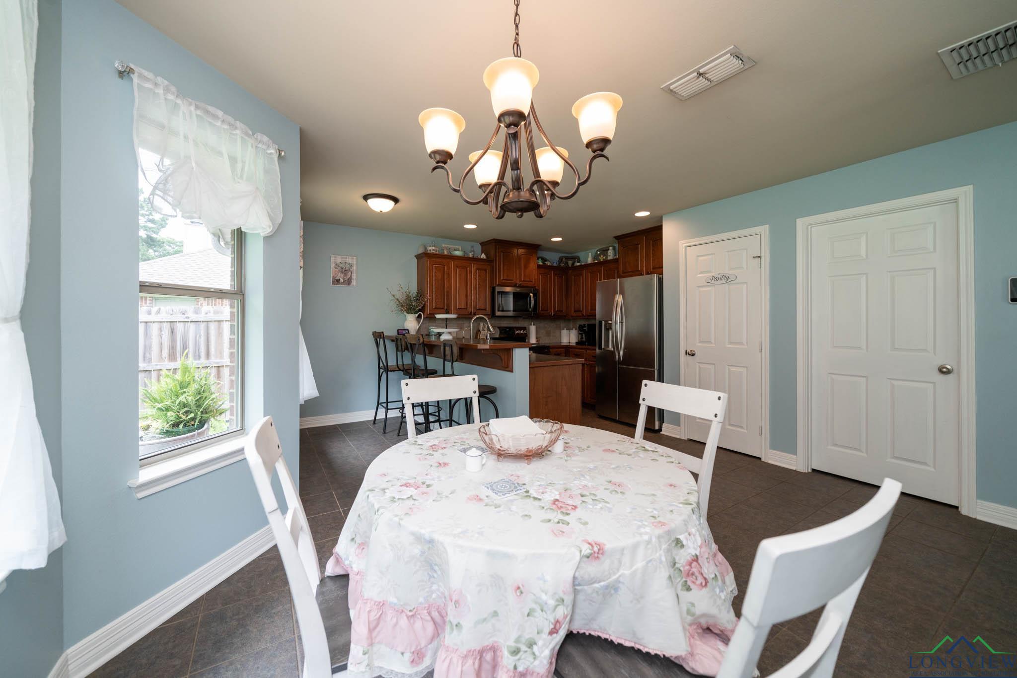 117 Labrador Lane, Hallsville, Texas image 17