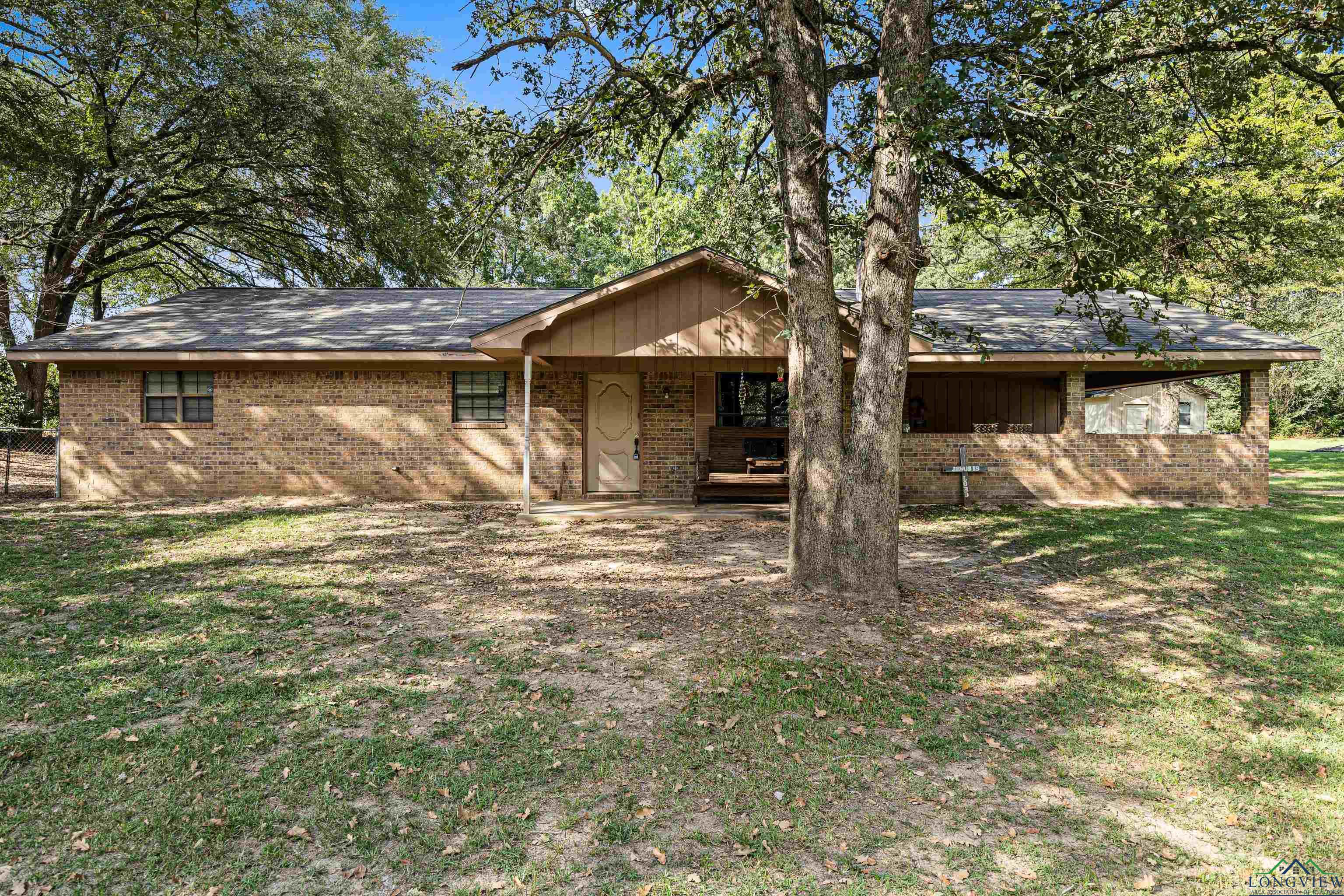 271 County Road 258, Garrison, Texas image 1