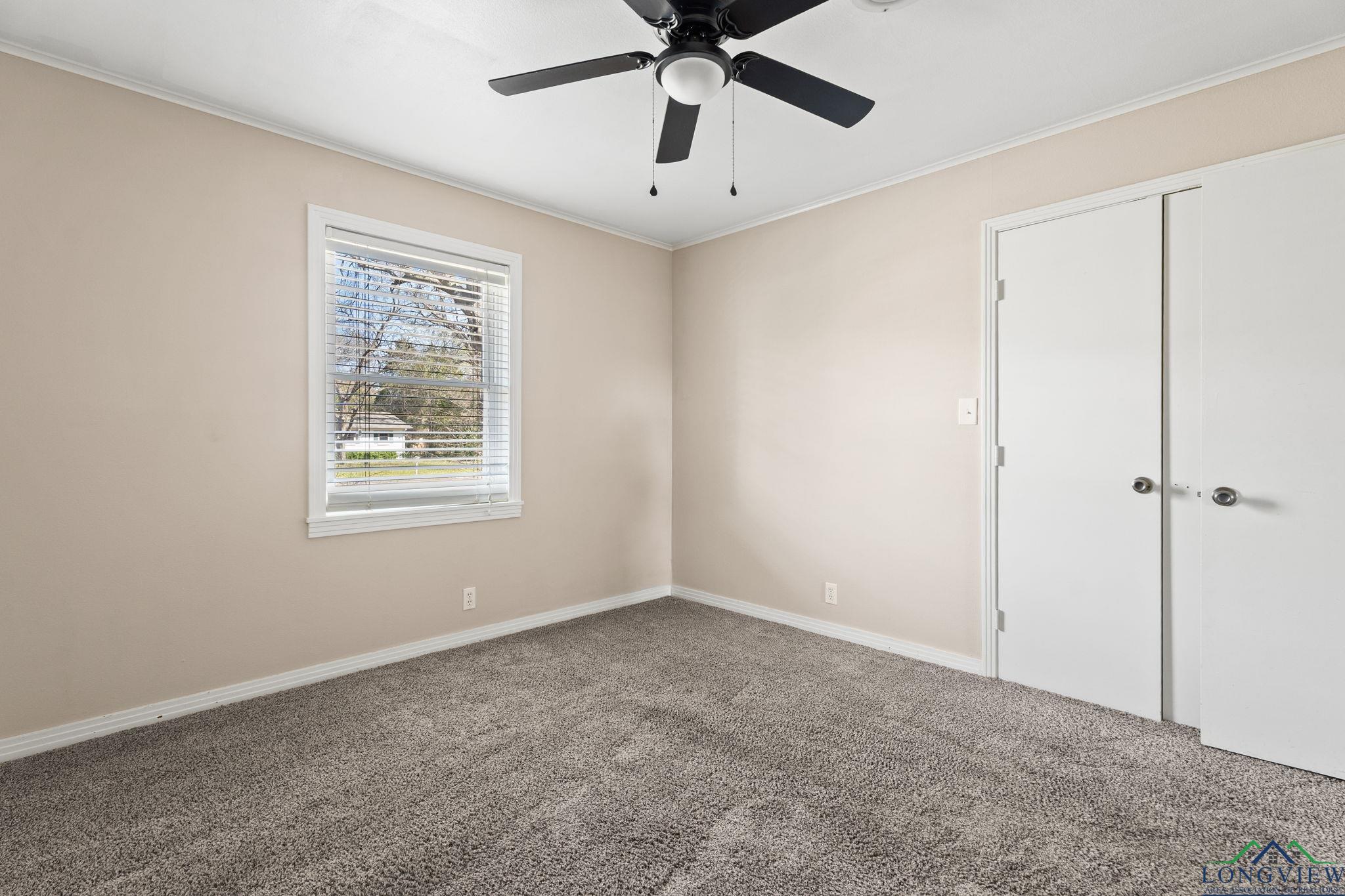 104 W Blackstone Dr, White Oak, Texas image 16