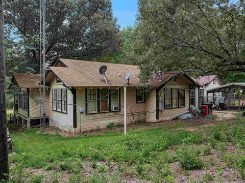 Homes For Sale - 4996 & 5002 County Road 112 N<br/> Rusk County, Overton, TX 75684