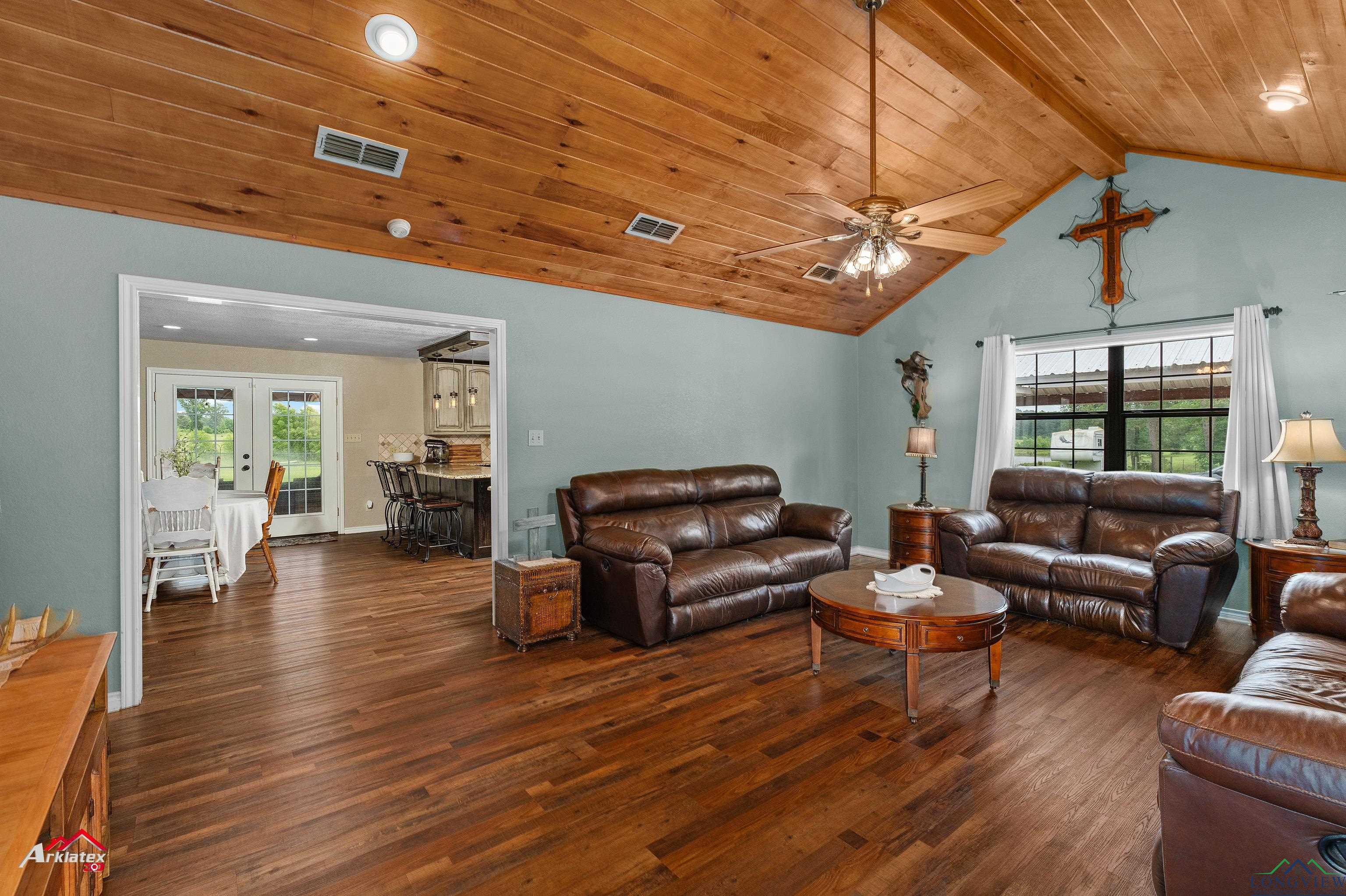 369 Cr 107, Carthage, Texas image 5