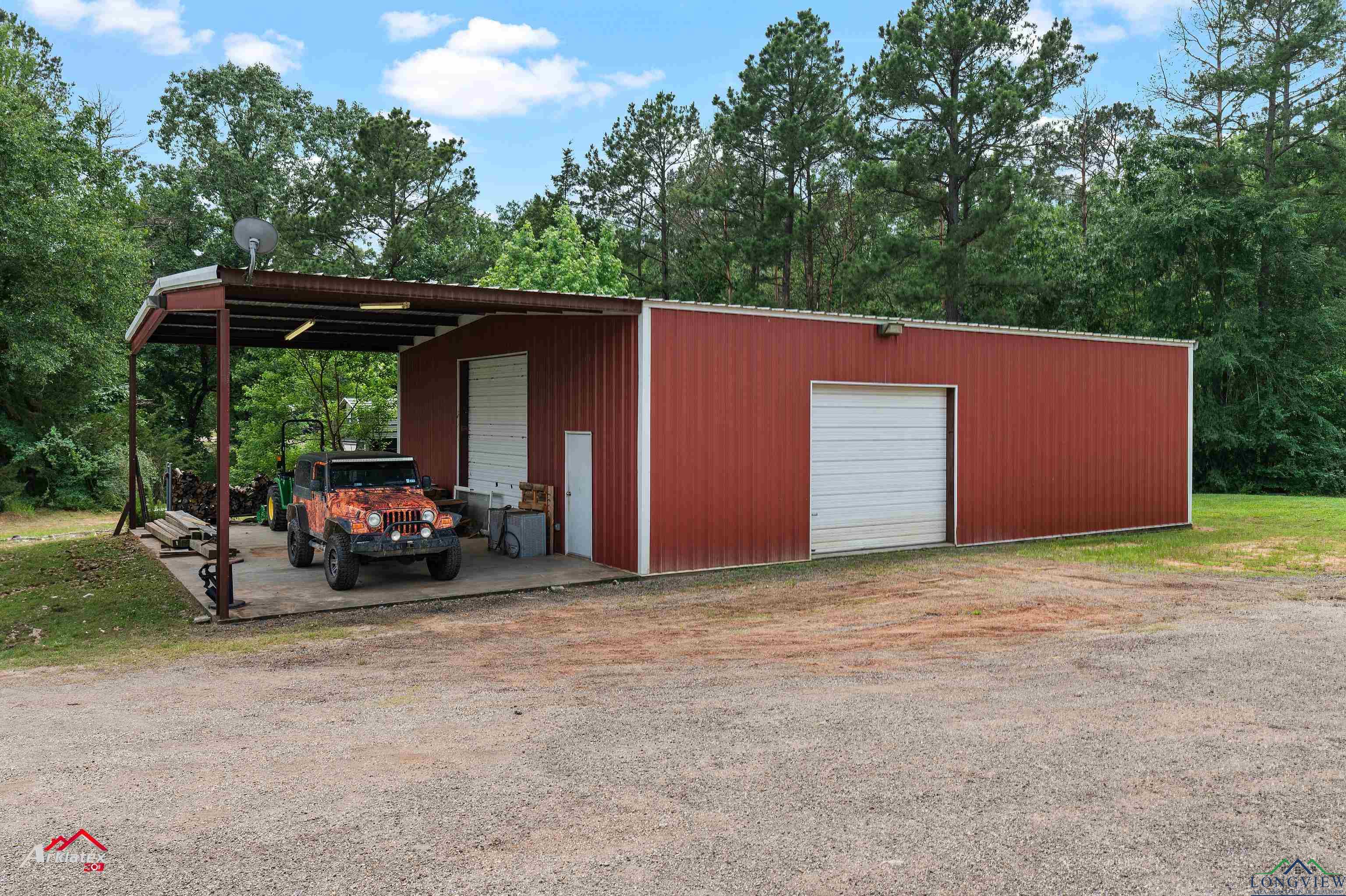 369 Cr 107, Carthage, Texas image 24