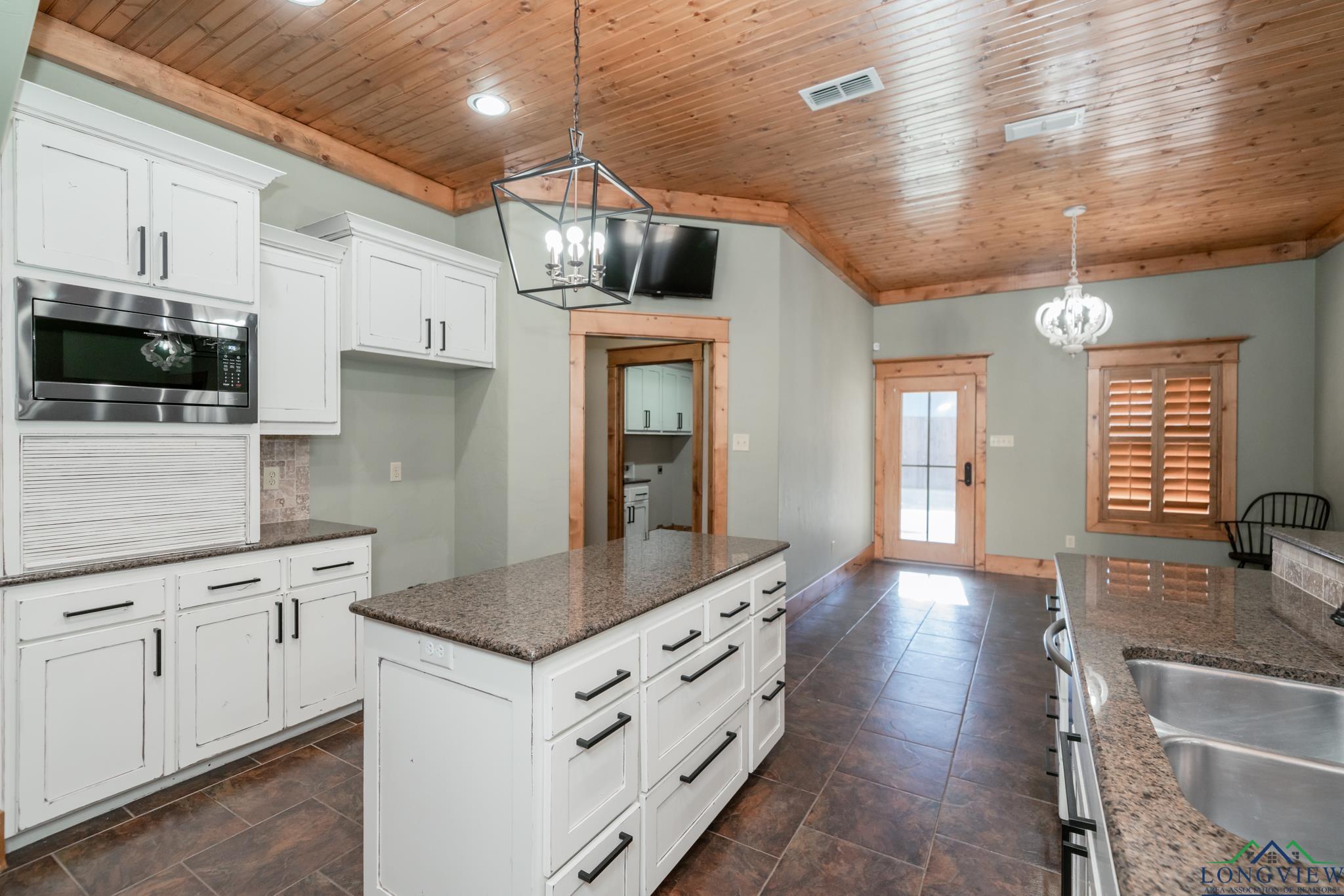 103 Smackover Ln, White Oak, New Mexico image 12