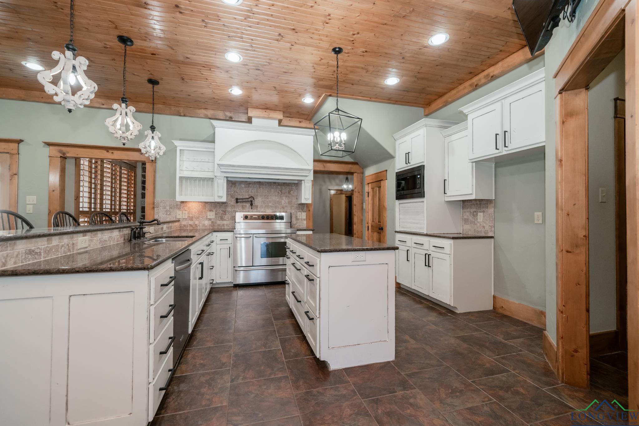 103 Smackover Ln, White Oak, New Mexico image 10