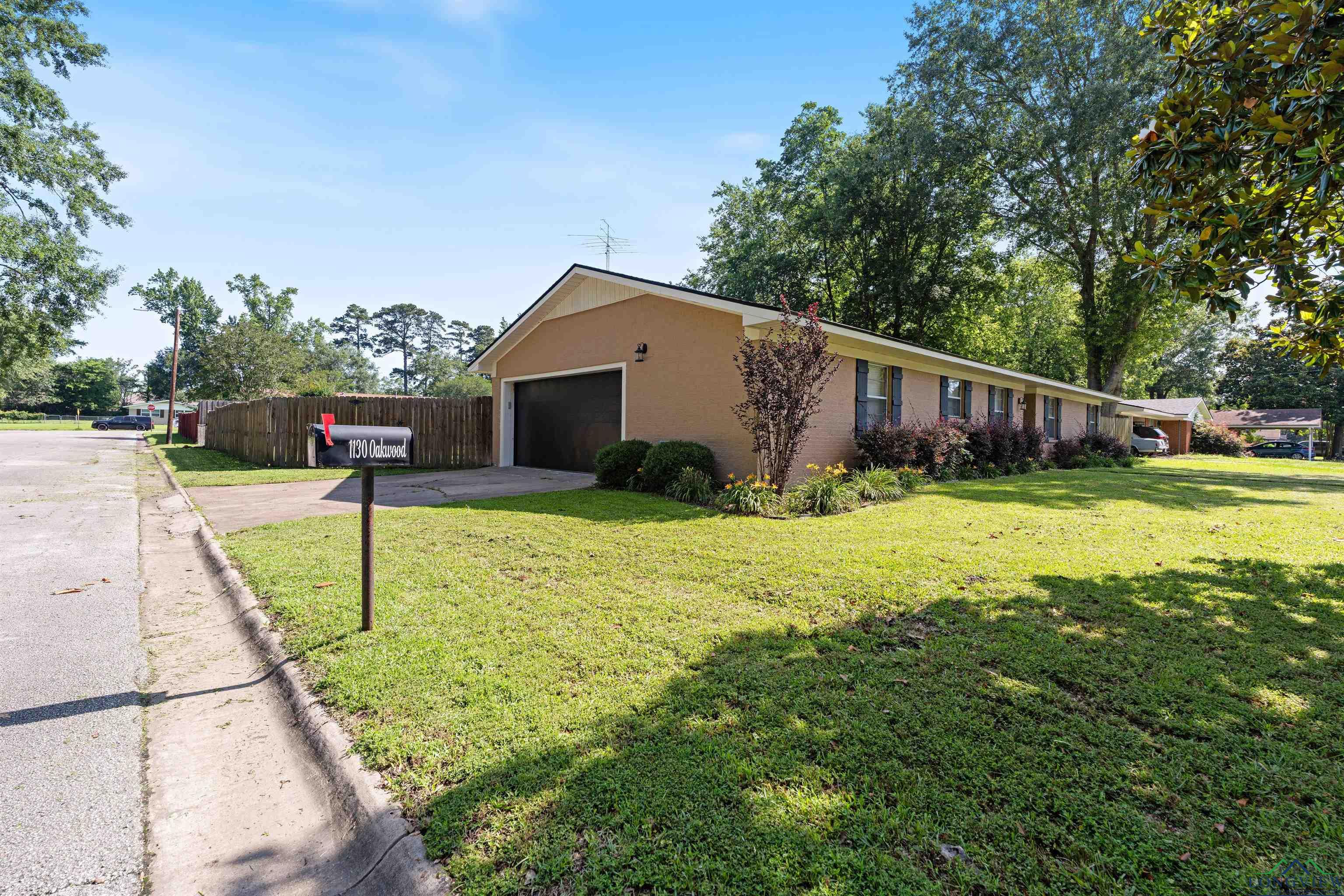 1130 Oakwood St, Carthage, Texas image 15