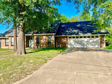 Homes For Sale - 1021 University Dr<br/> Carthage, TX 75633