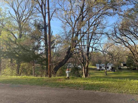 Vacant Land For Sale - TBD Newsome St<br/> Gilmer, TX 75644