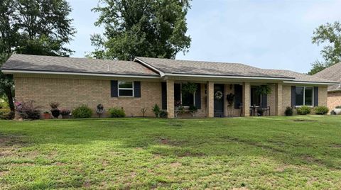 Homes For Sale - 2106 E Harold St<br/> Upshur County, Gladewater, TX 74647