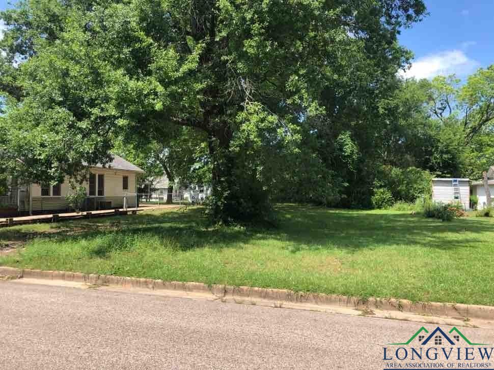 233 Harrison Street, Longview, Texas image 1