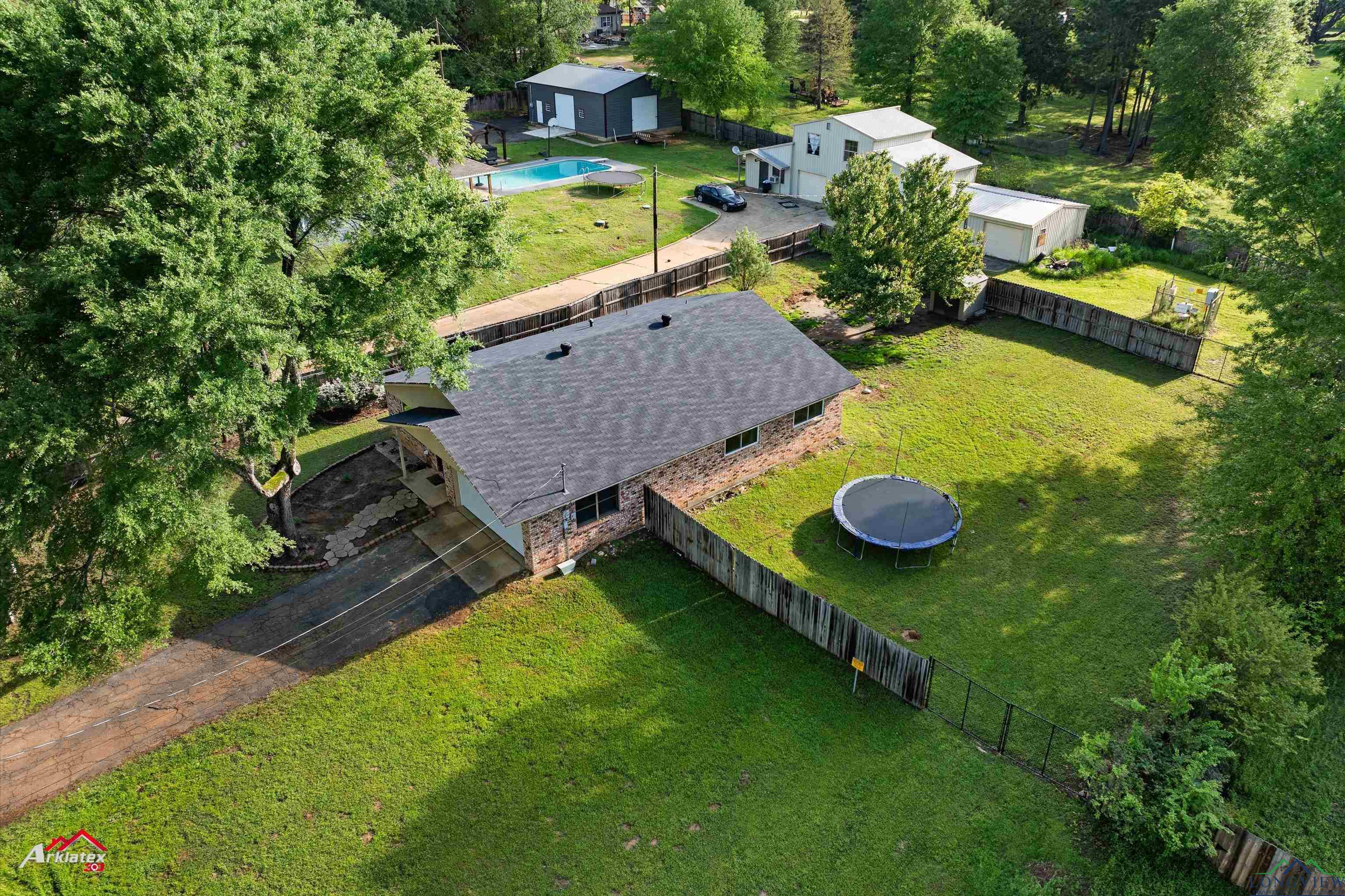 2530 Mayes Ln, Longview, Texas image 2