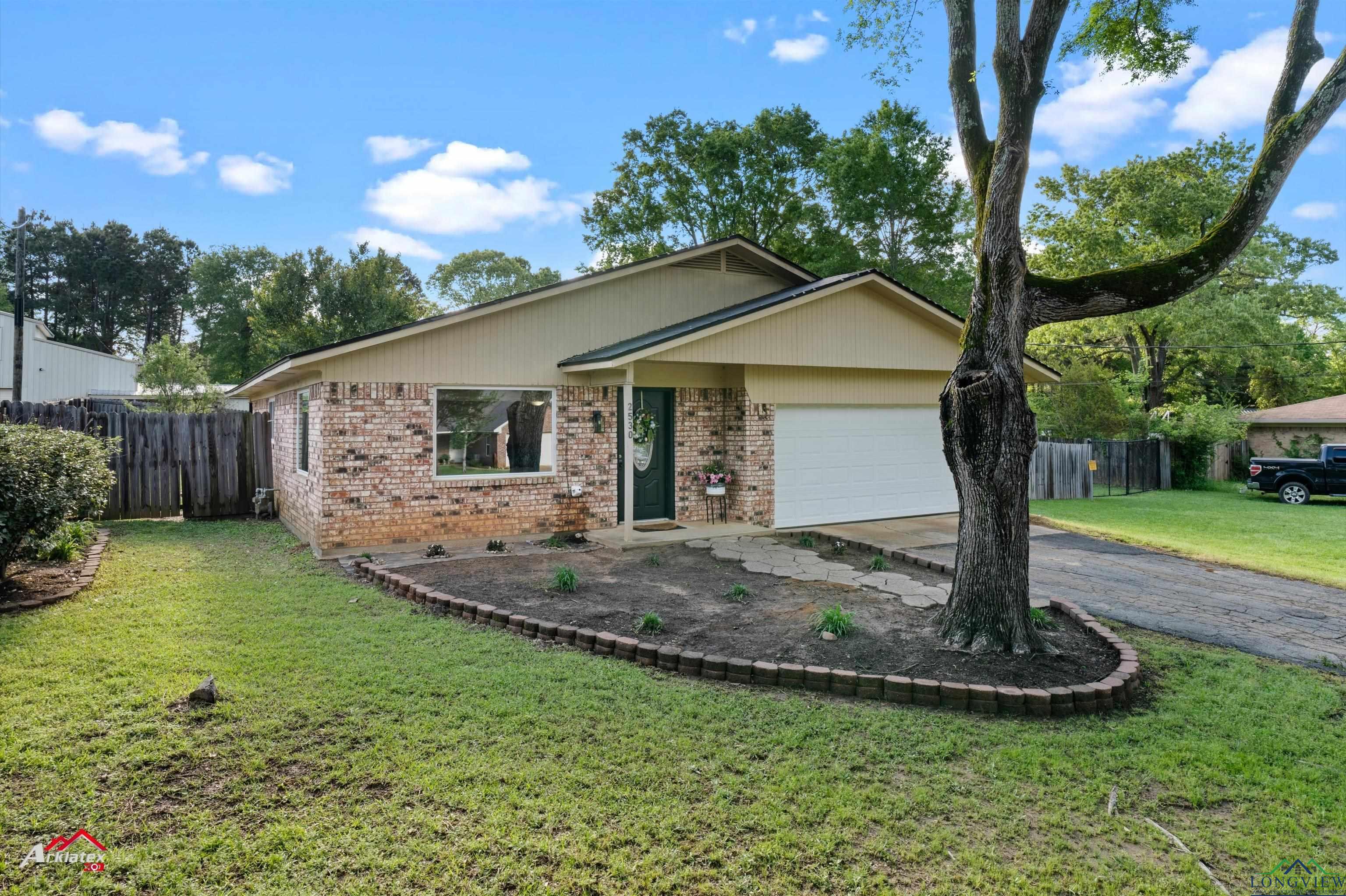 2530 Mayes Ln, Longview, Texas image 1