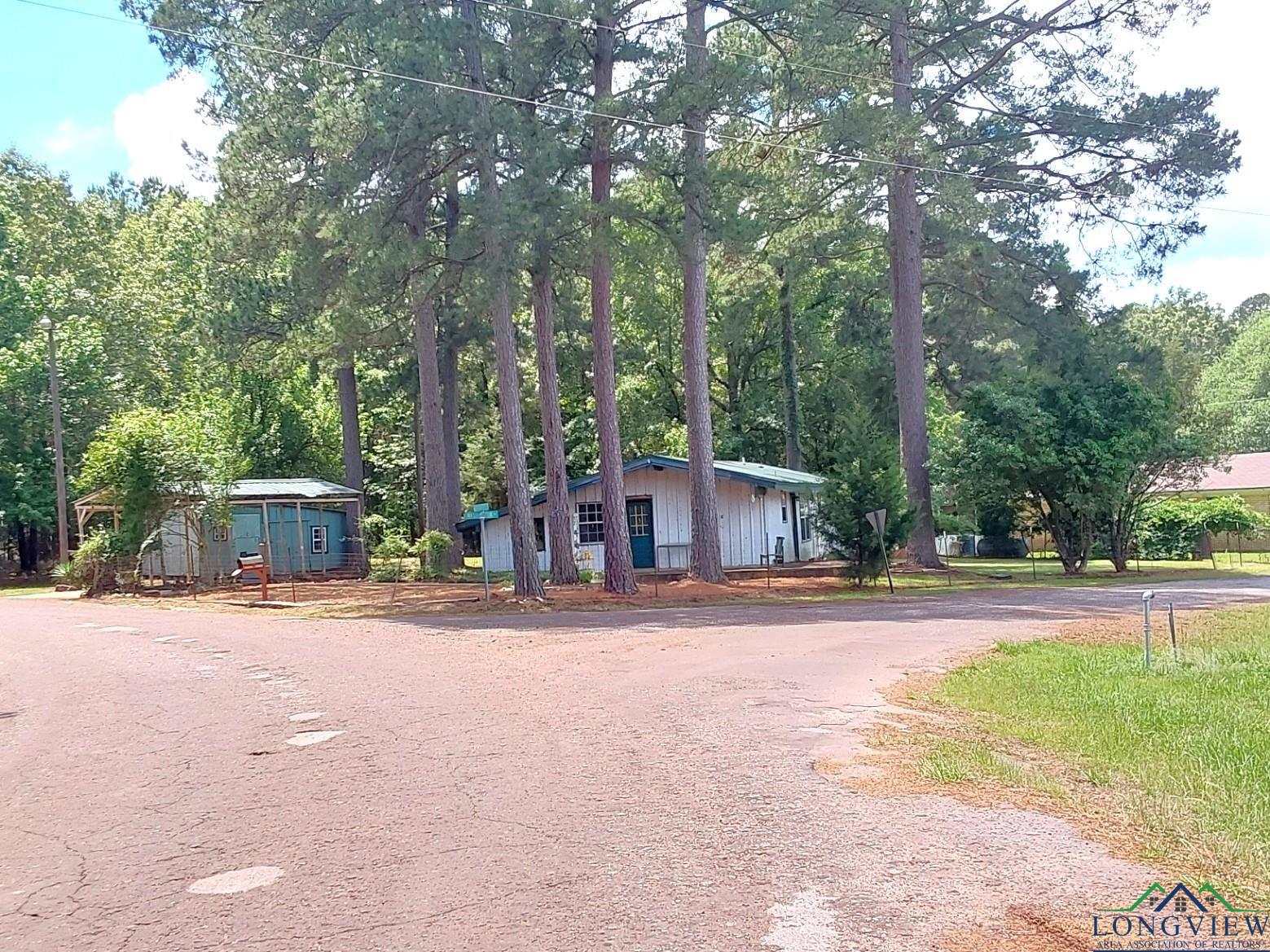 296 Crestwood, Avinger, Texas image 19