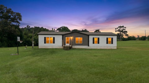 Mobile Home For Sale - 8813 County Road 454 S<br/> Henderson, TX 75654