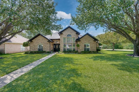 Homes For Sale - 1318 Spring Branch Dr<br/> Tyler, TX 75703