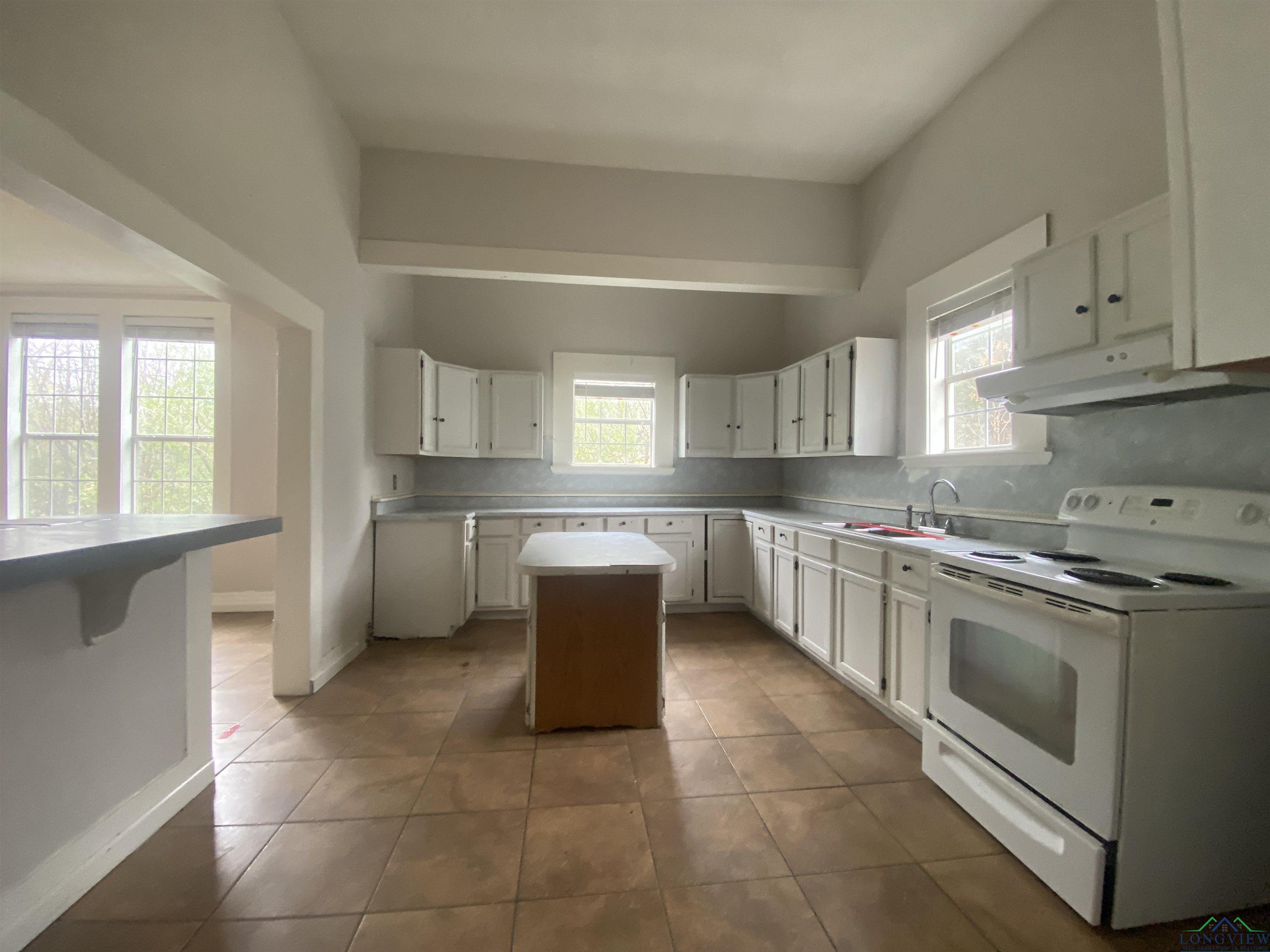 401 E Wright Street, Marshall, Texas image 10