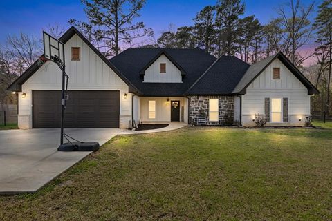 Homes For Sale - 2469 Walkers Mill Rd<br/> Hallsville, TX 75650