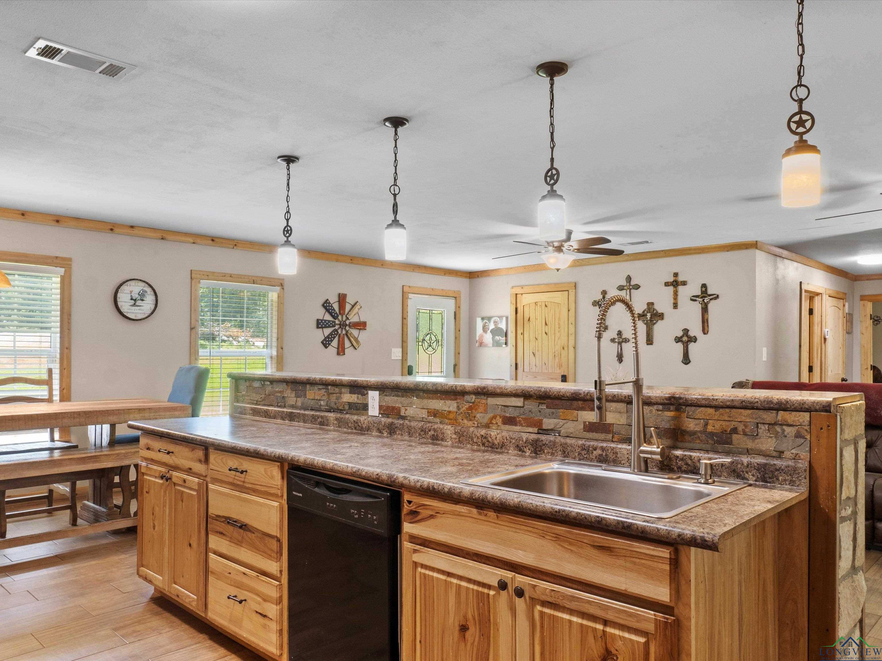 14090 County Road 354, Winona, Texas image 8