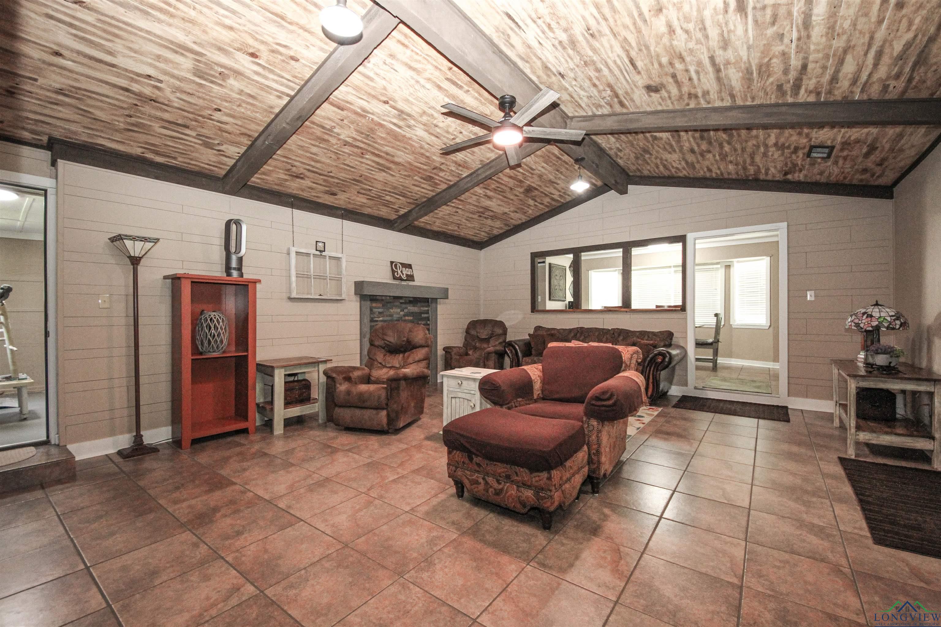 6034 E Noonday Rd, Hallsville, Texas image 15