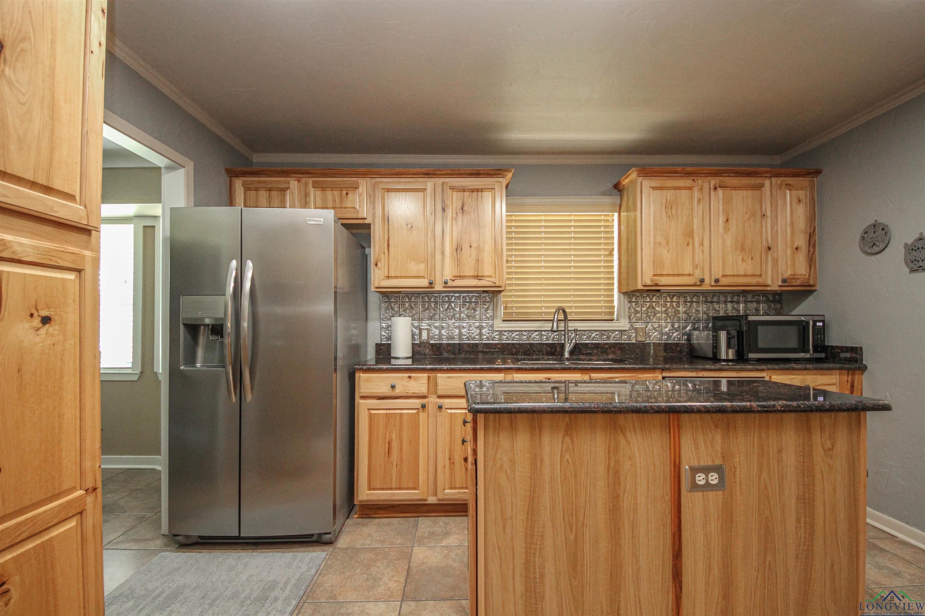 6034 E Noonday Rd, Hallsville, Texas image 10
