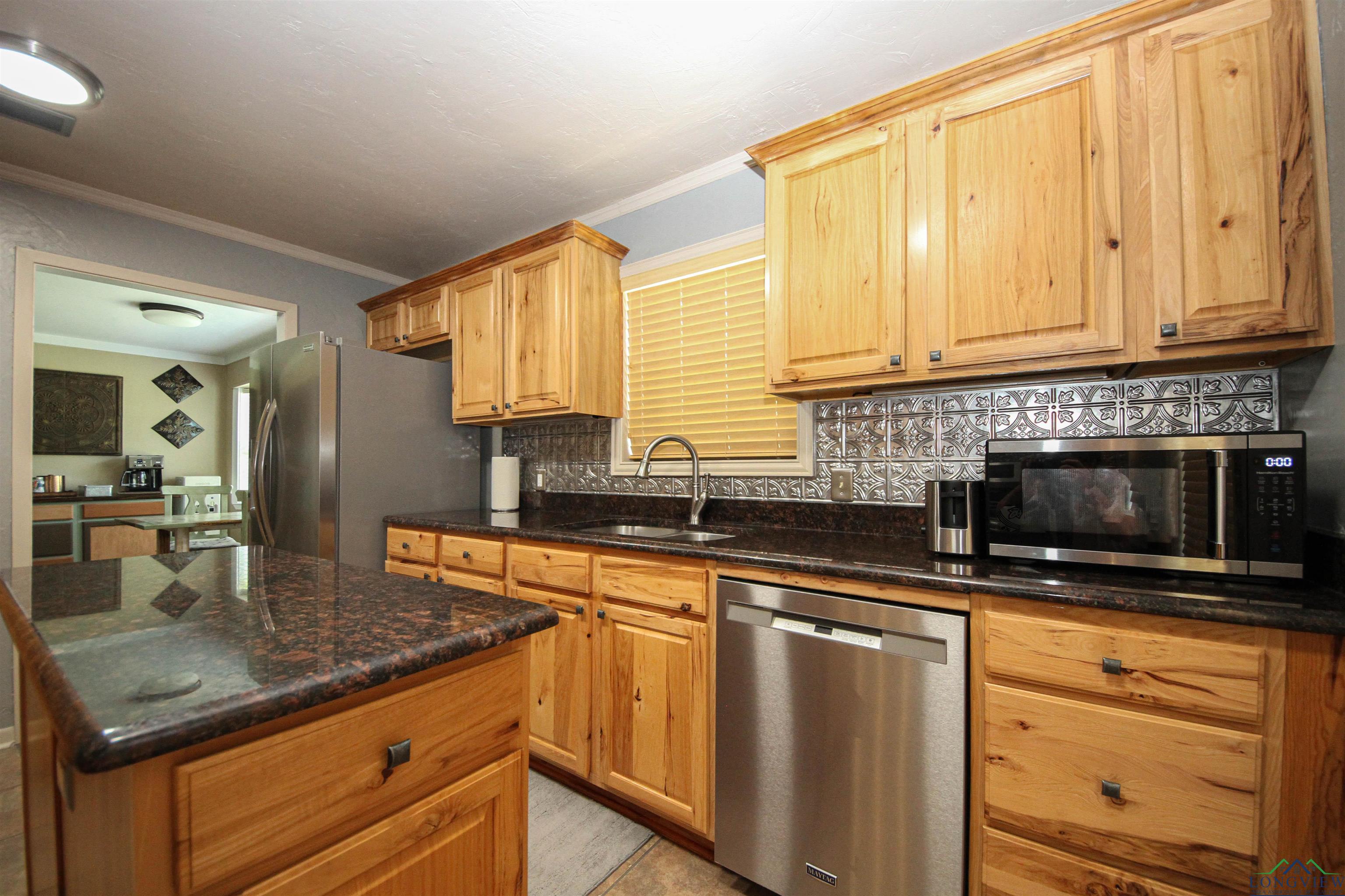 6034 E Noonday Rd, Hallsville, Texas image 8