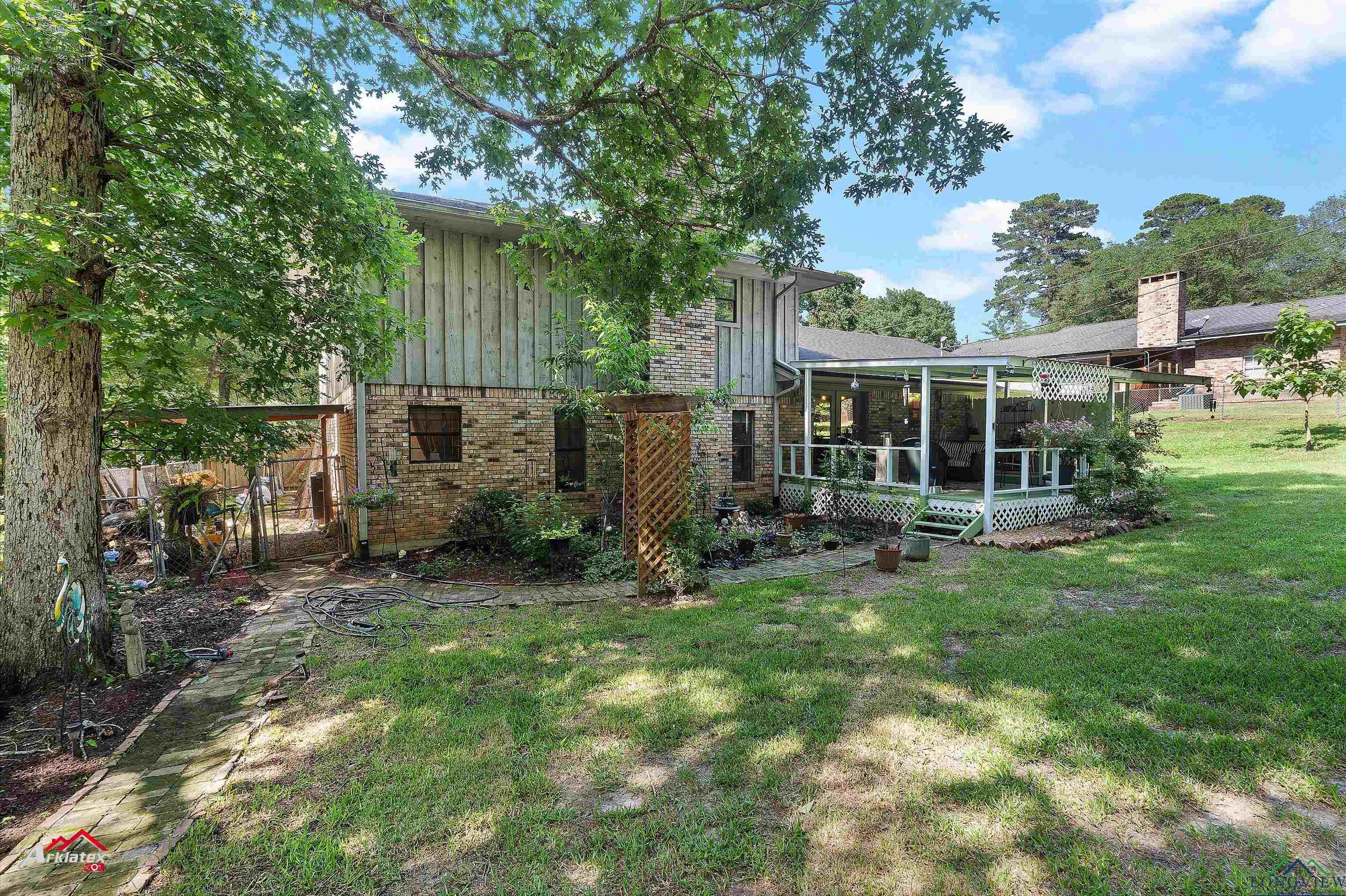905 Moonbeam Avenue, Center, Texas image 28