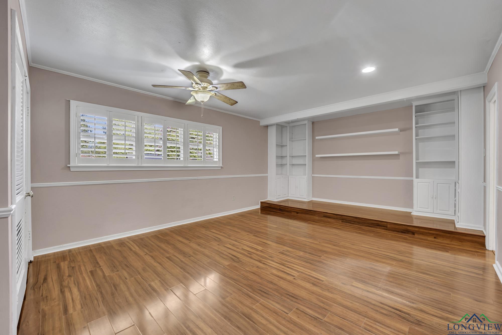 1900 W Hoyt Drive, Longview, Texas image 6