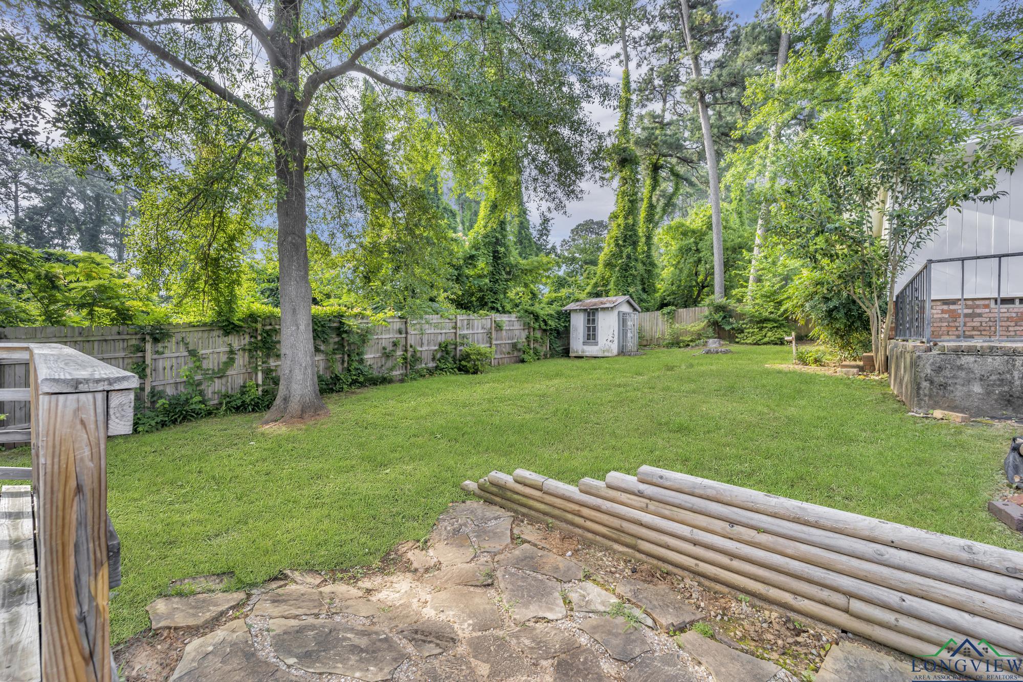 1900 W Hoyt Drive, Longview, Texas image 29