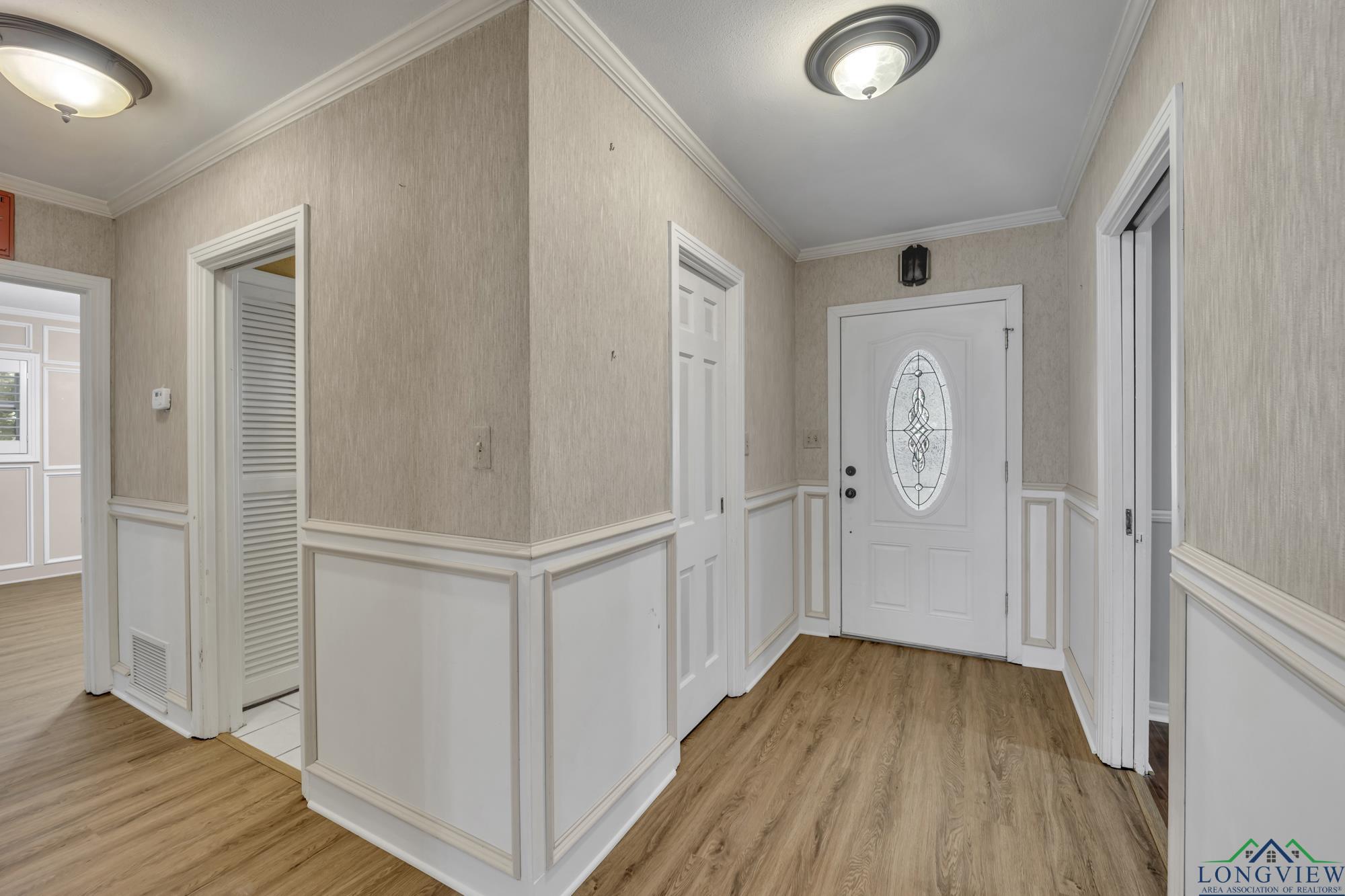 1900 W Hoyt Drive, Longview, Texas image 4