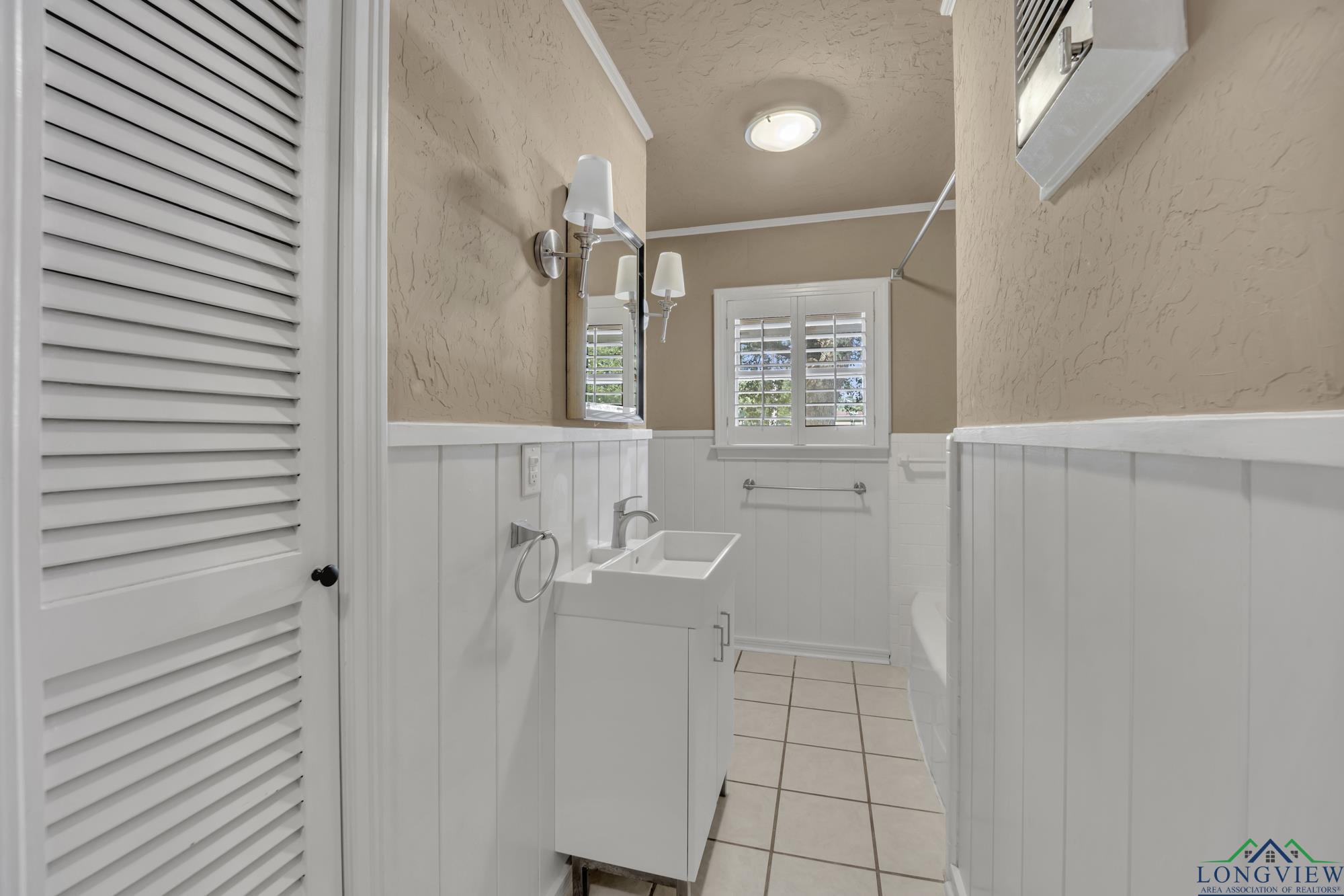 1900 W Hoyt Drive, Longview, Texas image 13