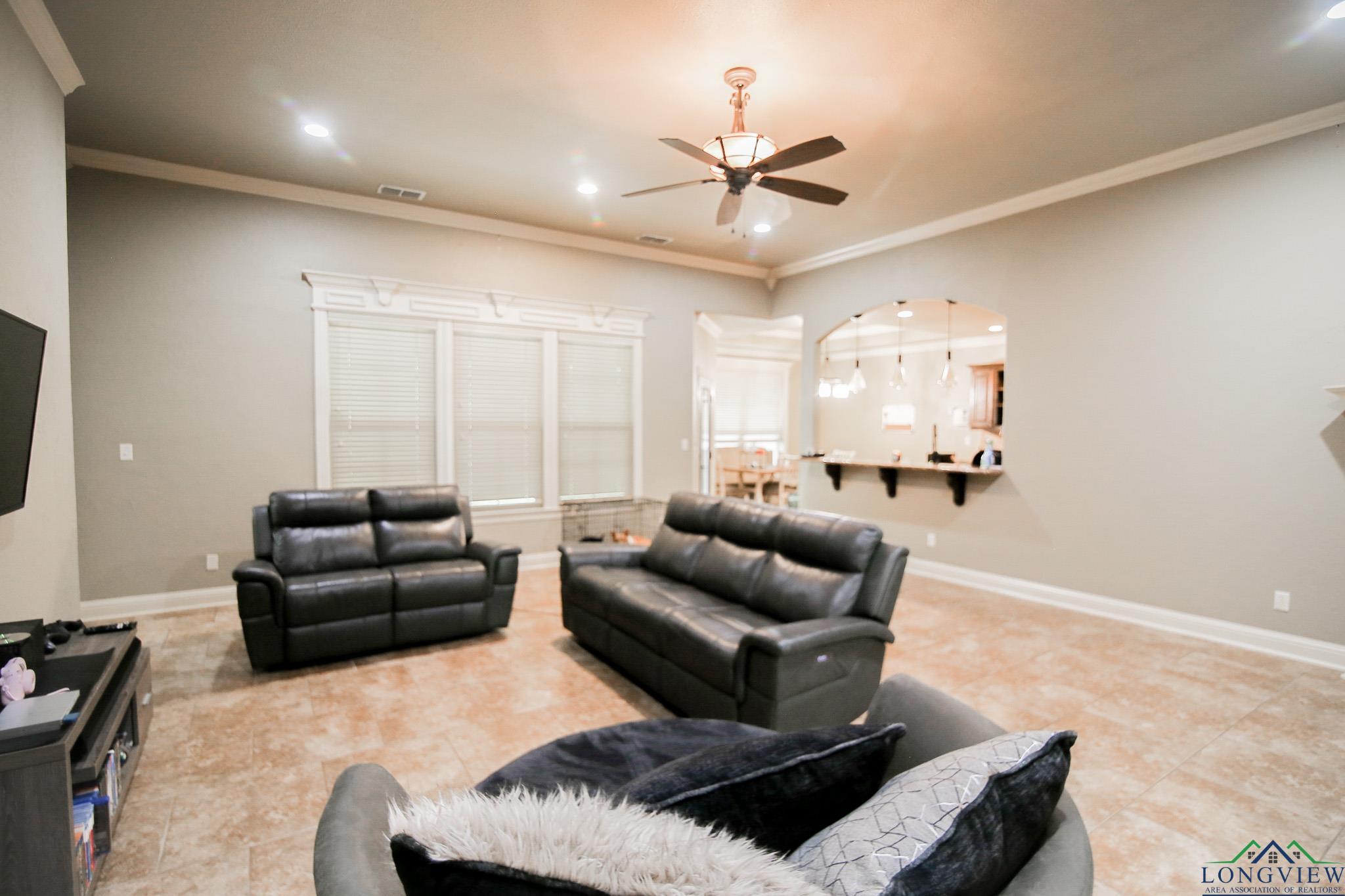 3708 Pine Tree Rd, Longview, Texas image 4