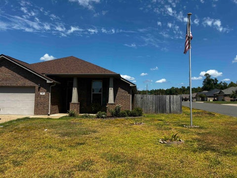 Homes For Sale - 201 Sierra Vista<br/> Longview, TX 75605