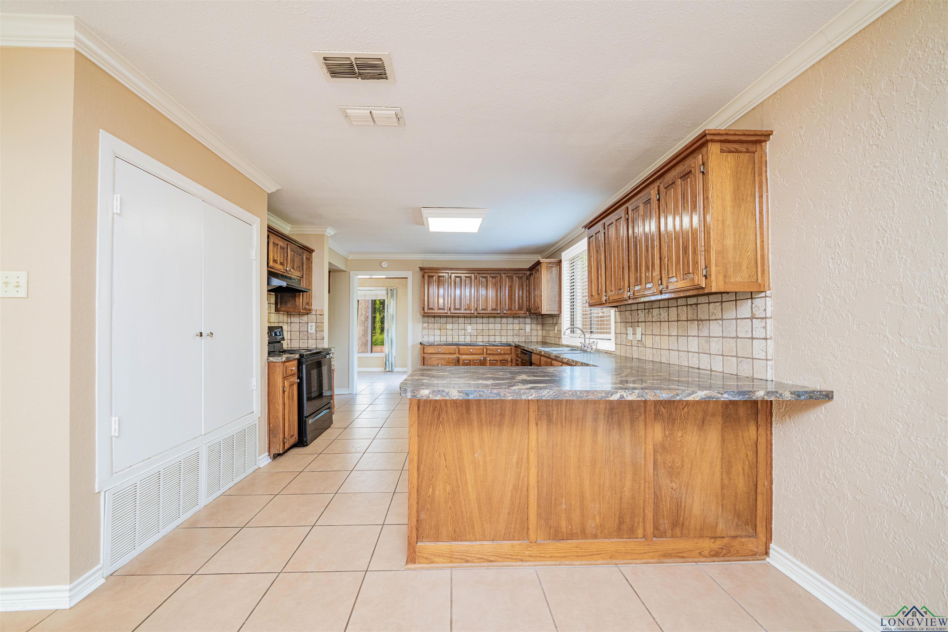 1822 Northwood Ct, Longview, Texas image 11