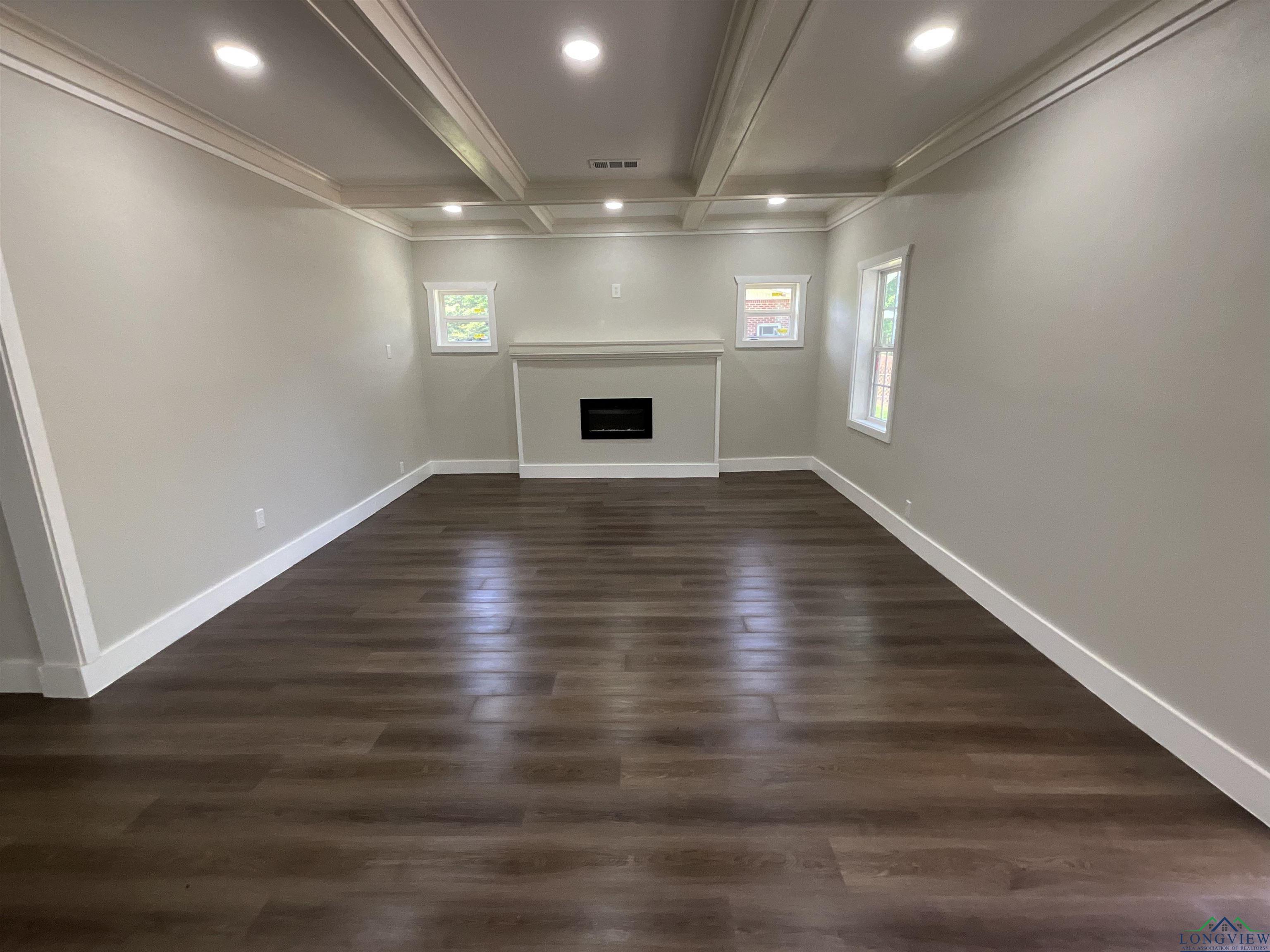 809 N Caver St, Atlanta, Texas image 5