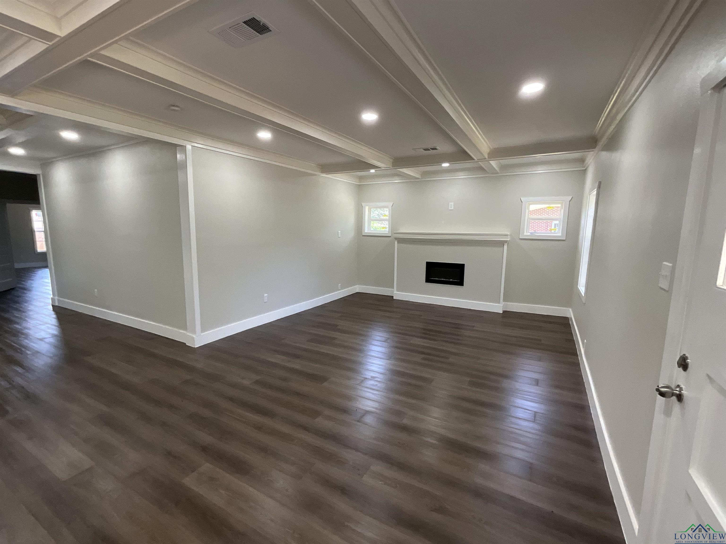 809 N Caver St, Atlanta, Texas image 4