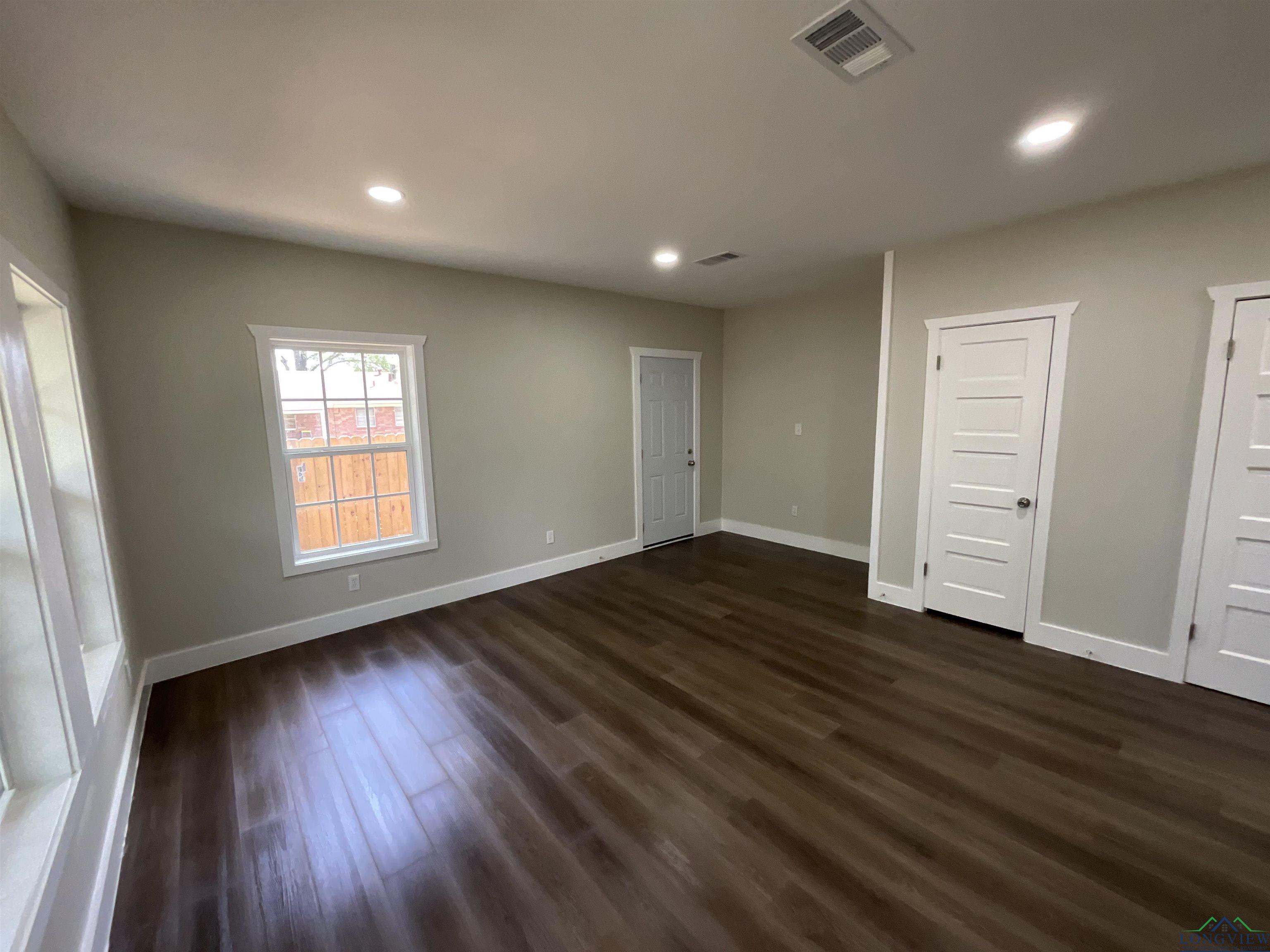 809 N Caver St, Atlanta, Texas image 15