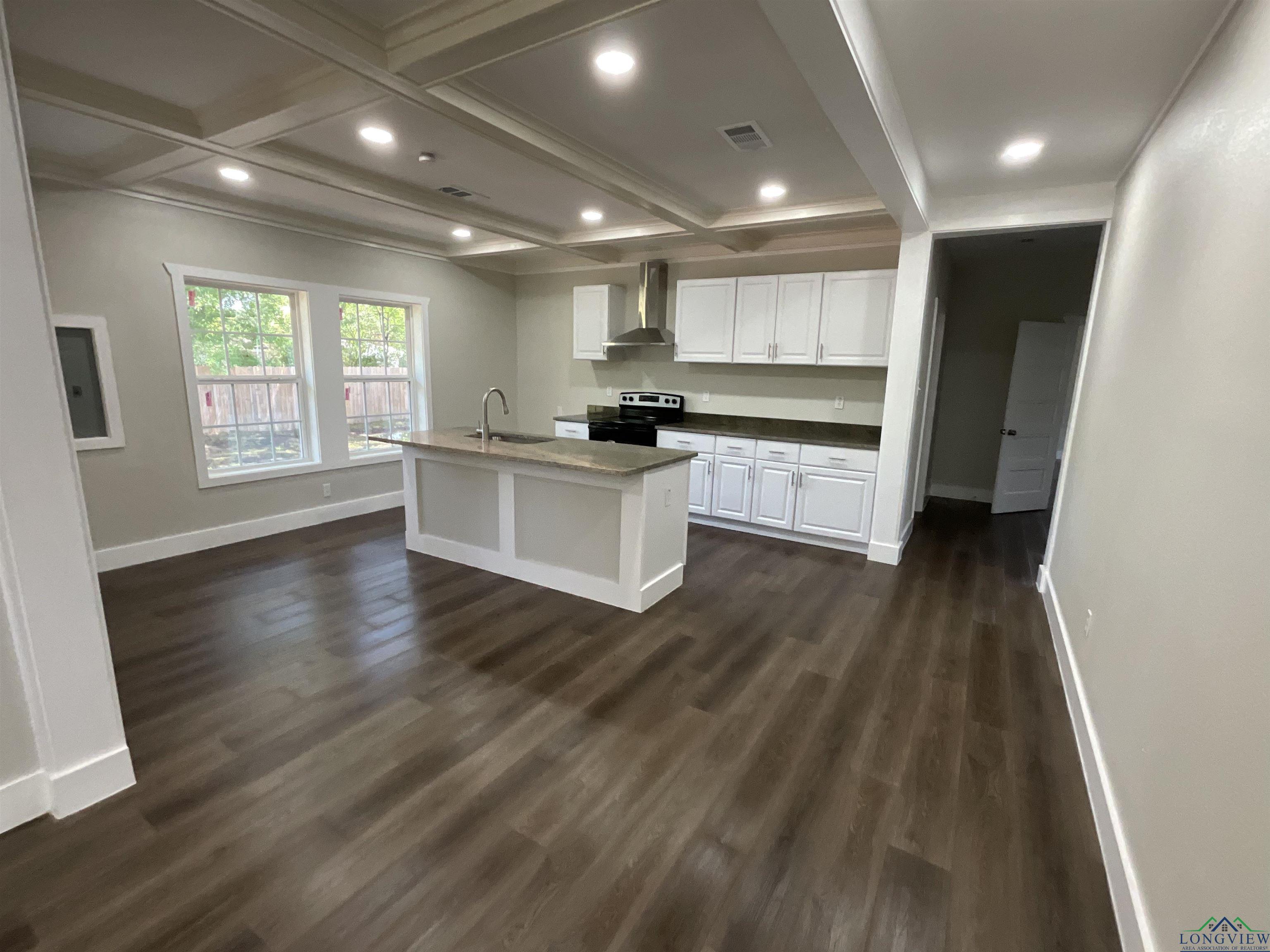 809 N Caver St, Atlanta, Texas image 9