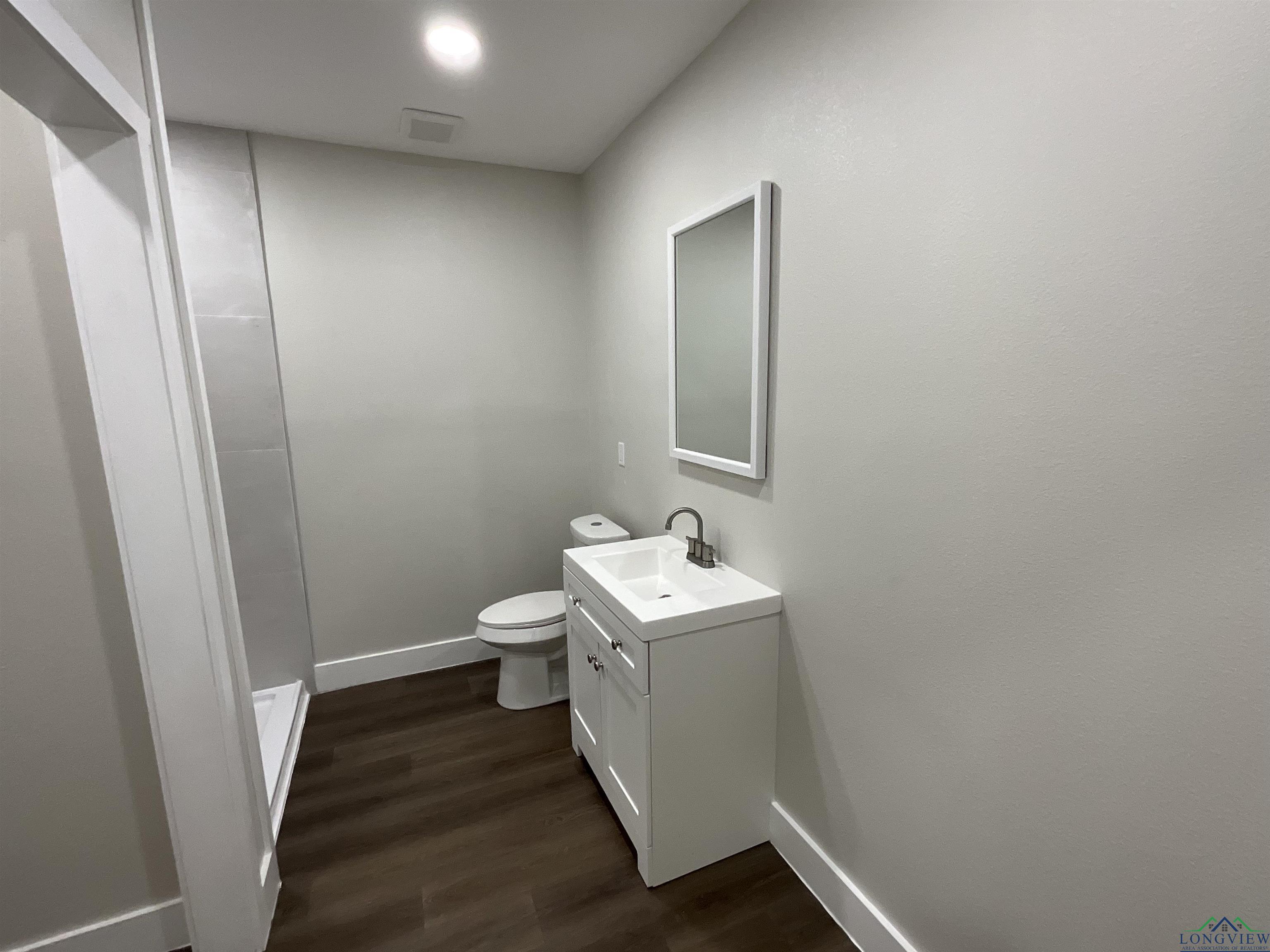 809 N Caver St, Atlanta, Texas image 17