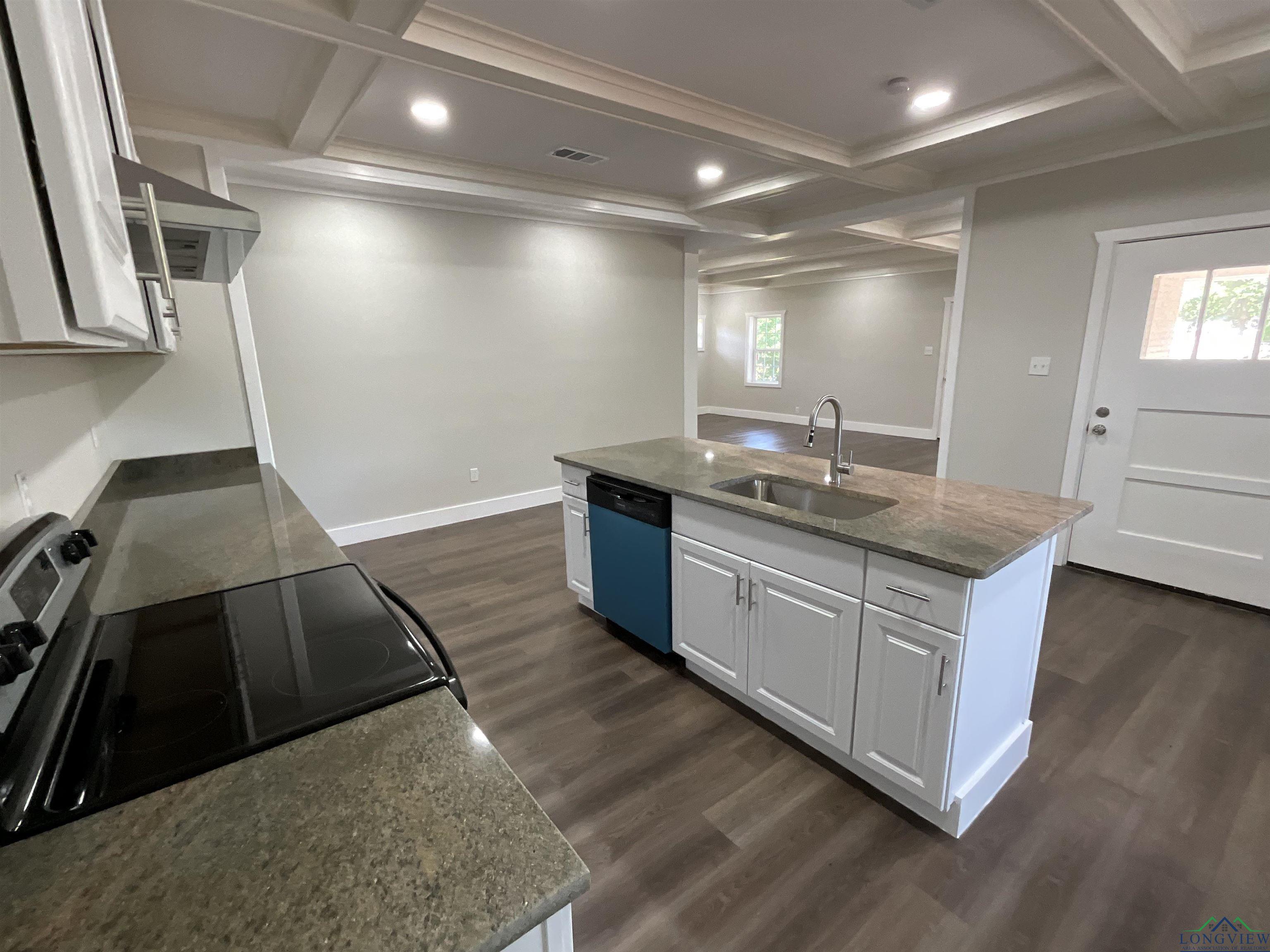 809 N Caver St, Atlanta, Texas image 11
