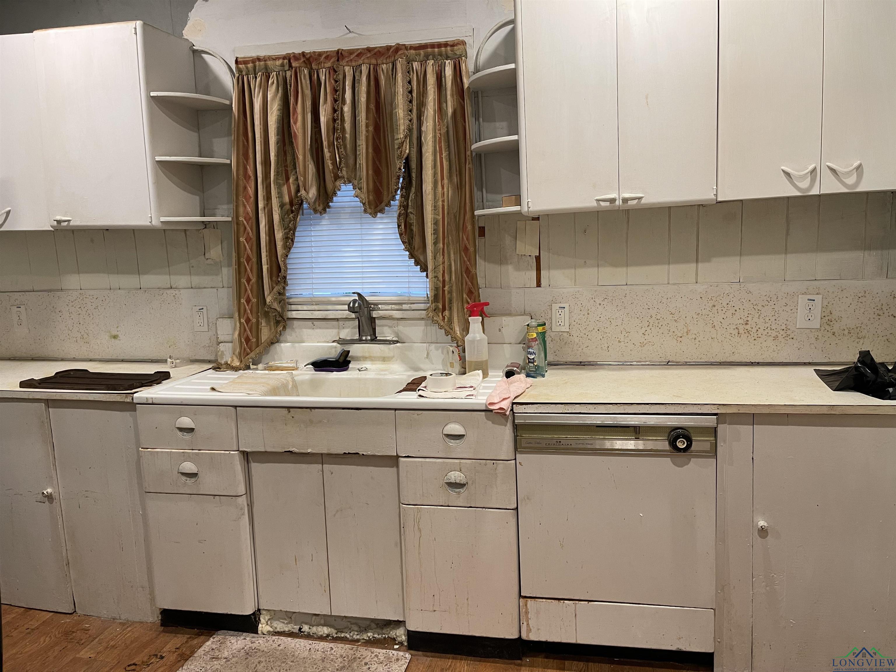604 Elysian Fields Ave, Marshall, Texas image 11