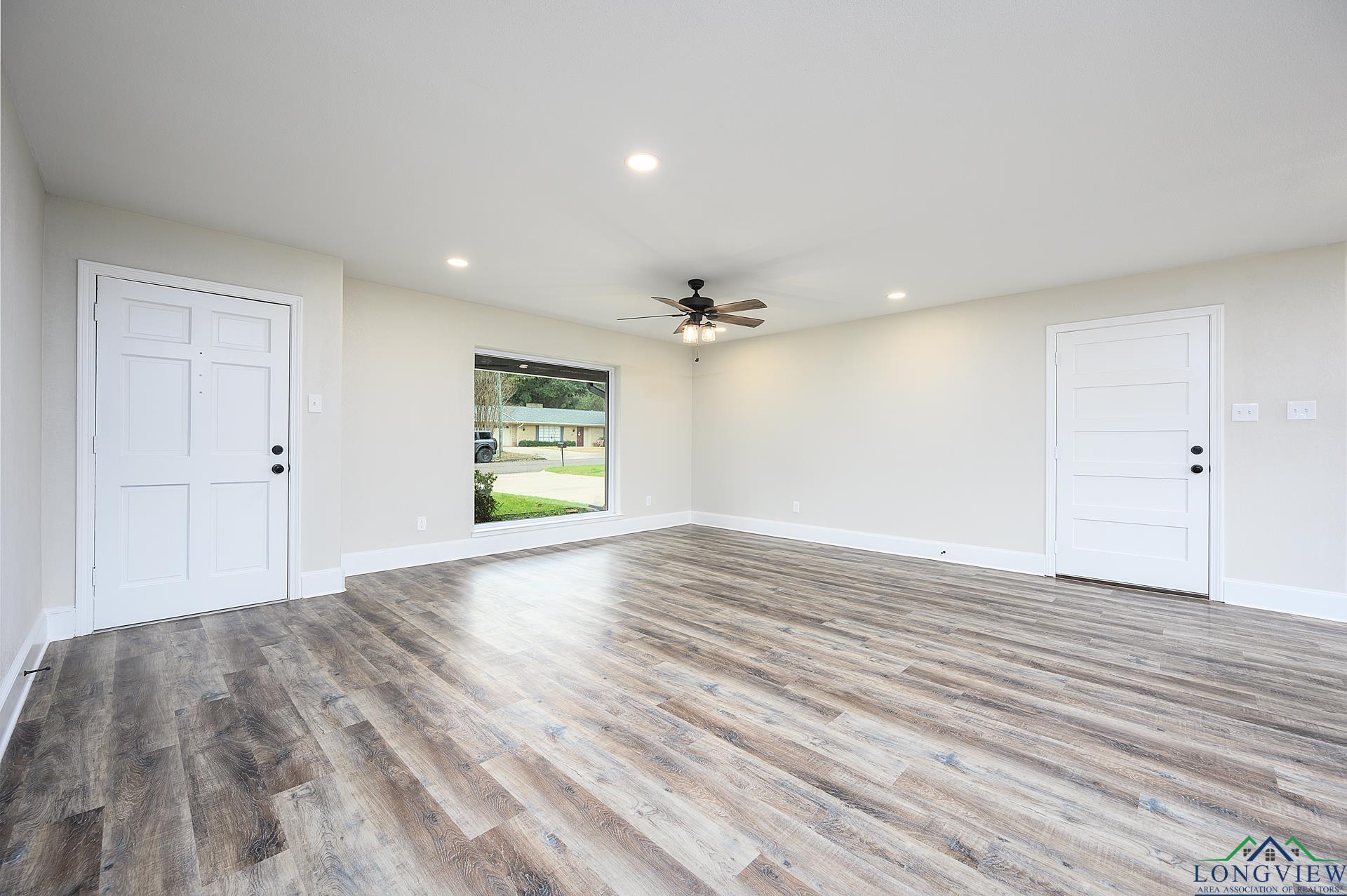 1902 Beth Dr, Longview, Texas image 4