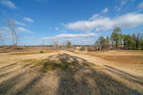 A home in Gladewater