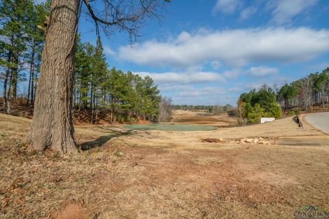 A home in Gladewater